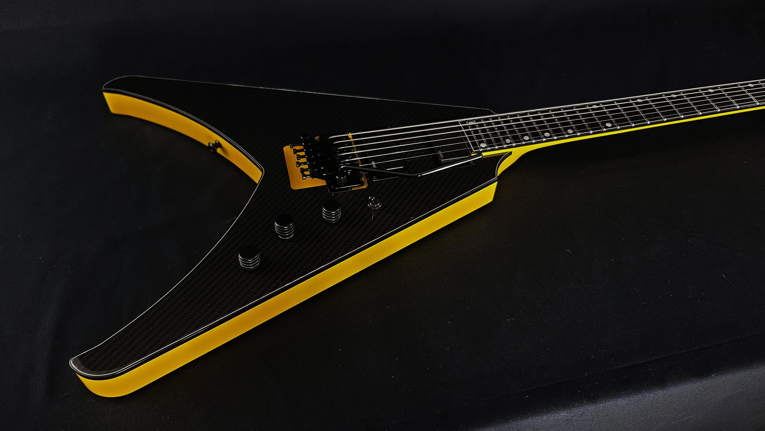 00325-yellow-carbon-v-9.jpg