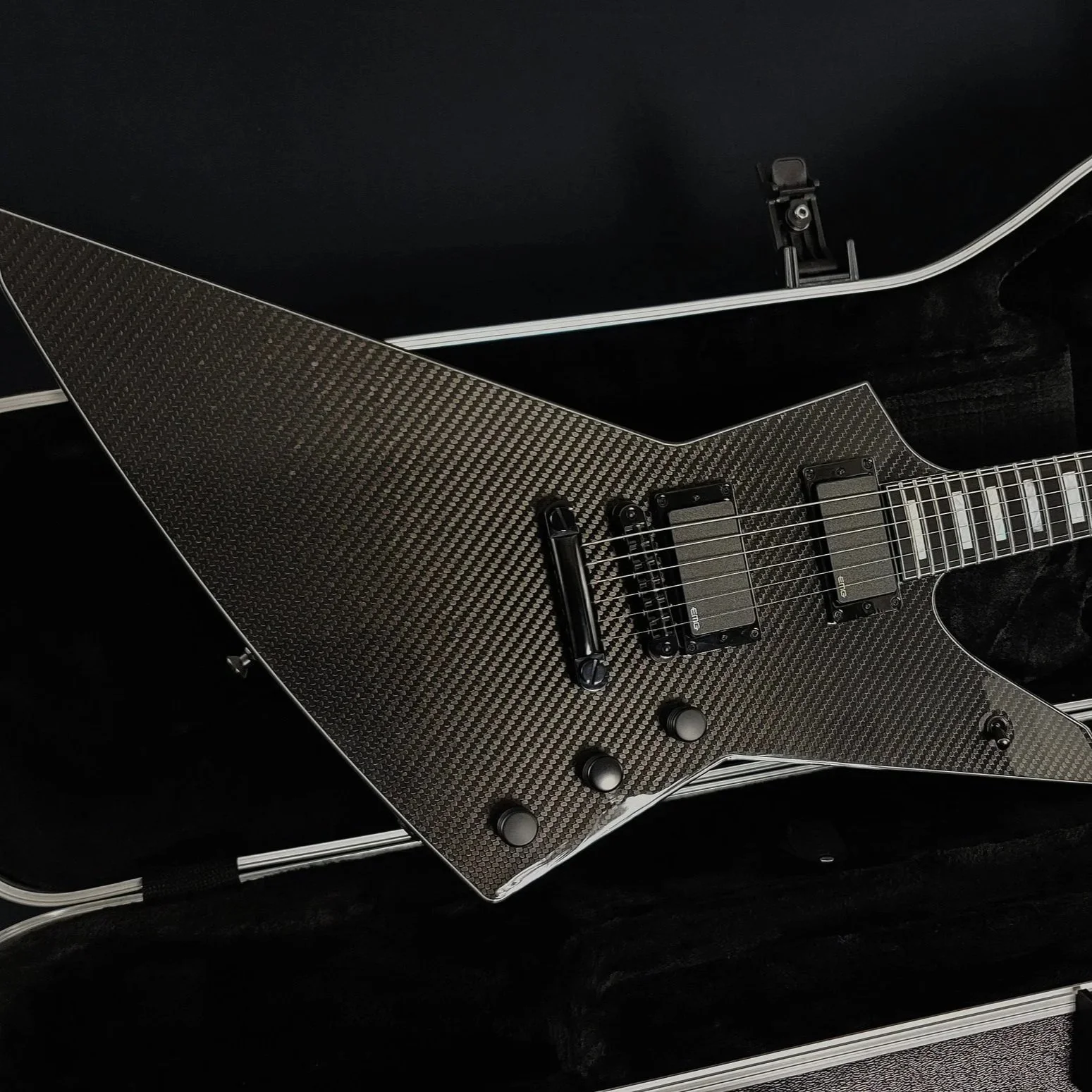 00425 CARBON ARCTURUS