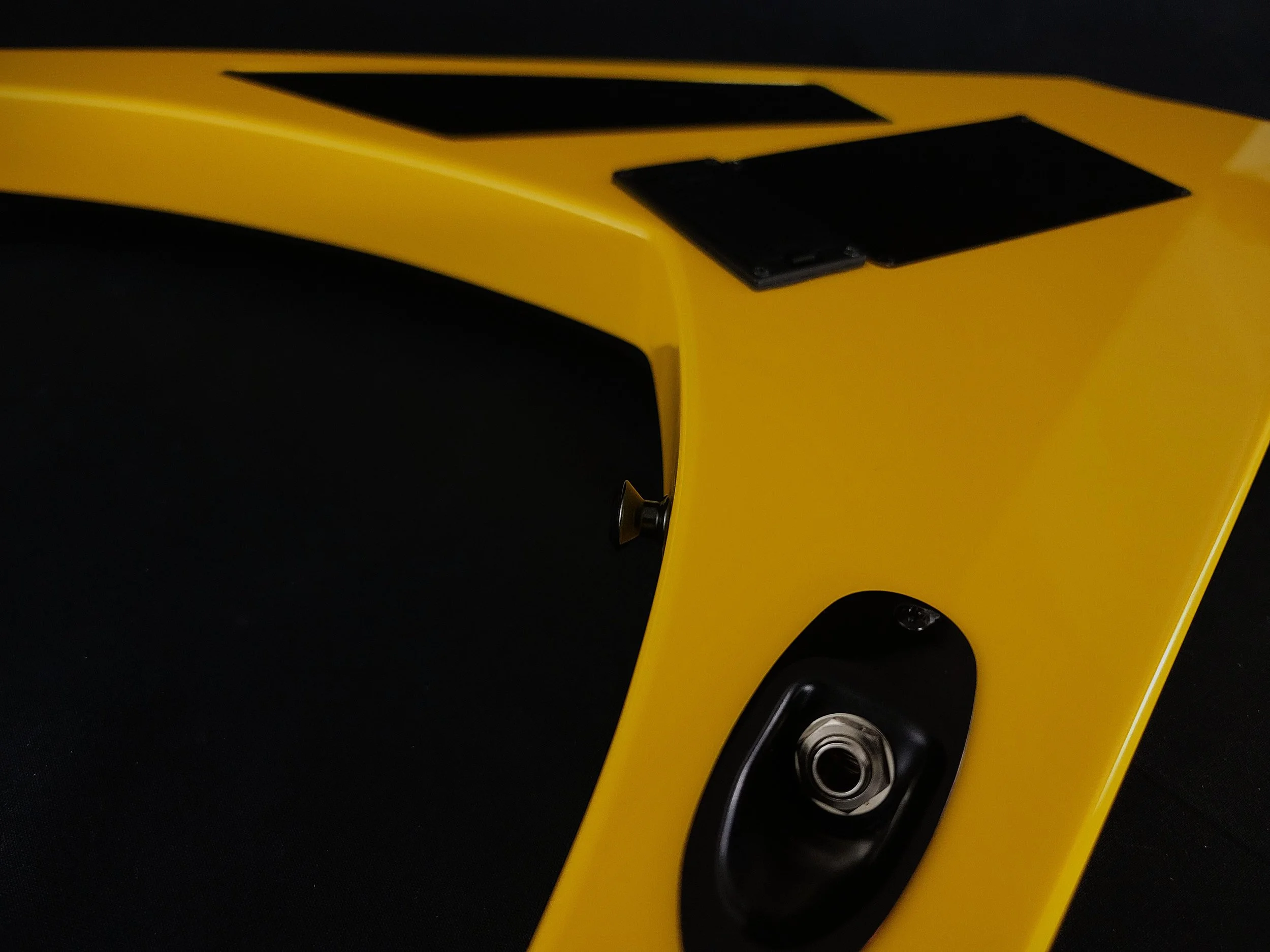 00325-yellow-carbon-v-13.jpg