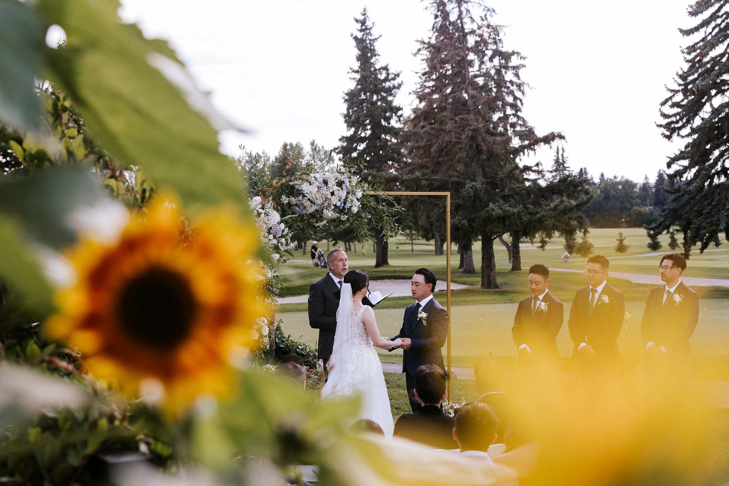 Edmonton Derrick Club wedding ceremony in the summer 