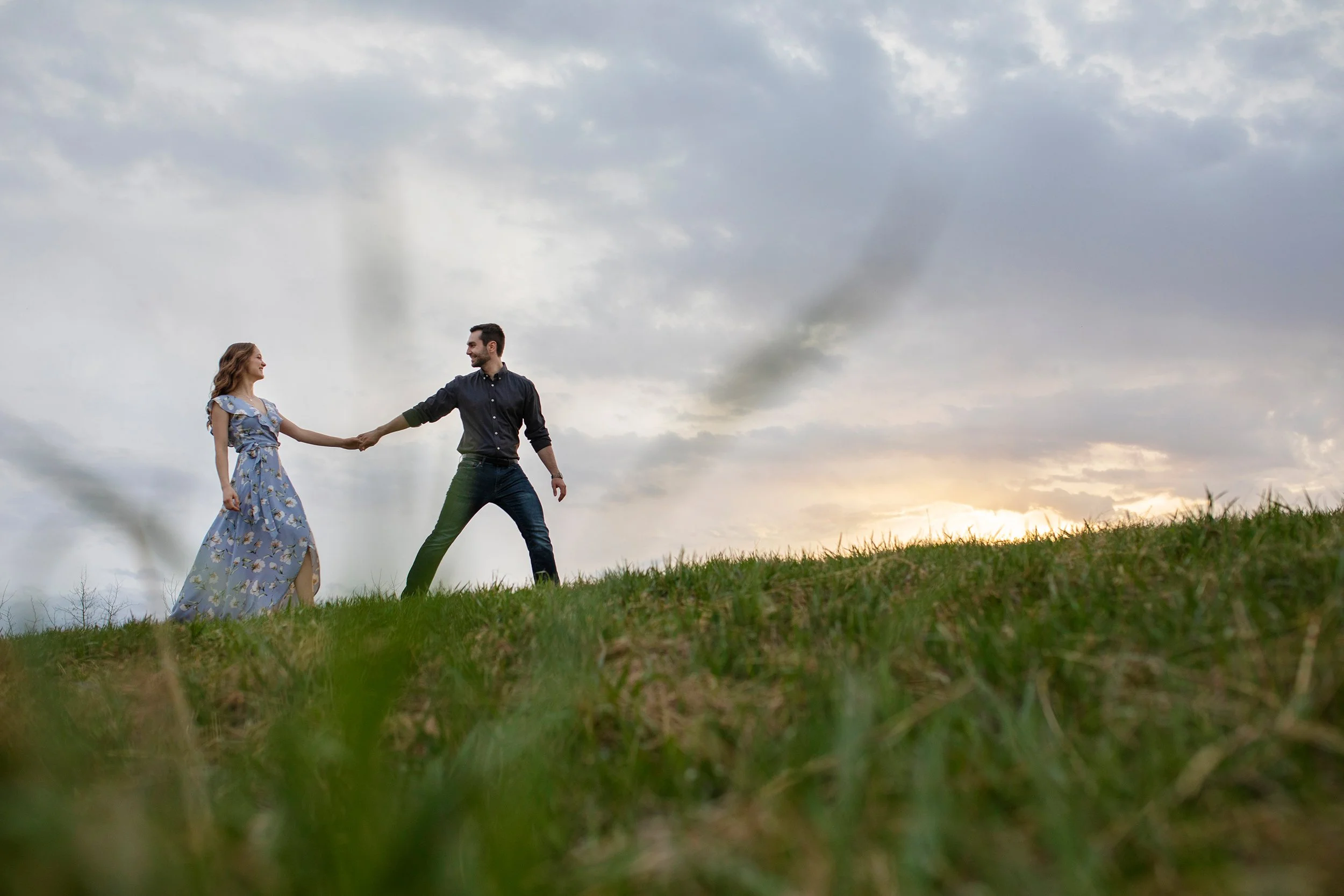 Sunset Engagement Photos At Terwilliger Park