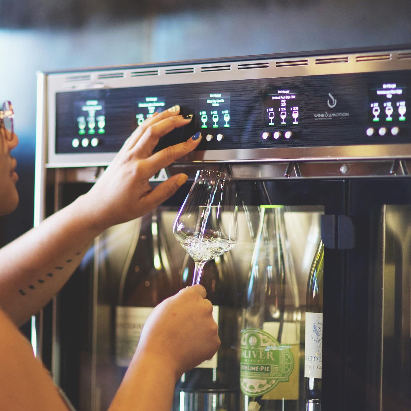 It&rsquo;s Friday and the Wine Bar opens in 4.5 hours (2pm)&hellip;. Plenty of time for you to text a friend: &ldquo;Want to meet me at Mural City this afternoon to taste the new wines they have on tap?&rdquo; or to email your boss &ldquo;Need to lea