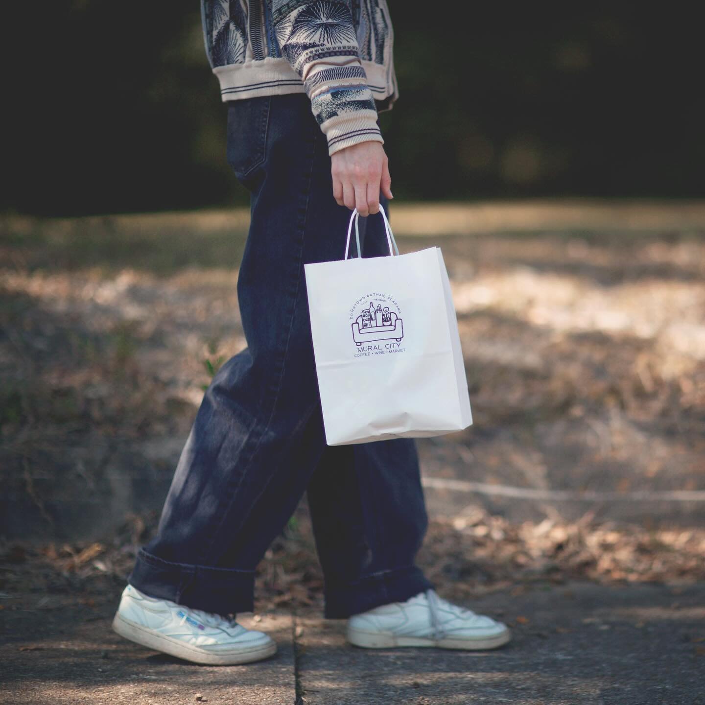 Chances are that everyone on your Christmas list enjoys either coffee, tea, or wine. So, to make your shopping easier, we suggest stopping here first ☕️🫖🍷😉 
&bull;
&bull;
&bull;
📸: Hollie Walden Photography
&bull;
&bull;
&bull;
#dothanal #special
