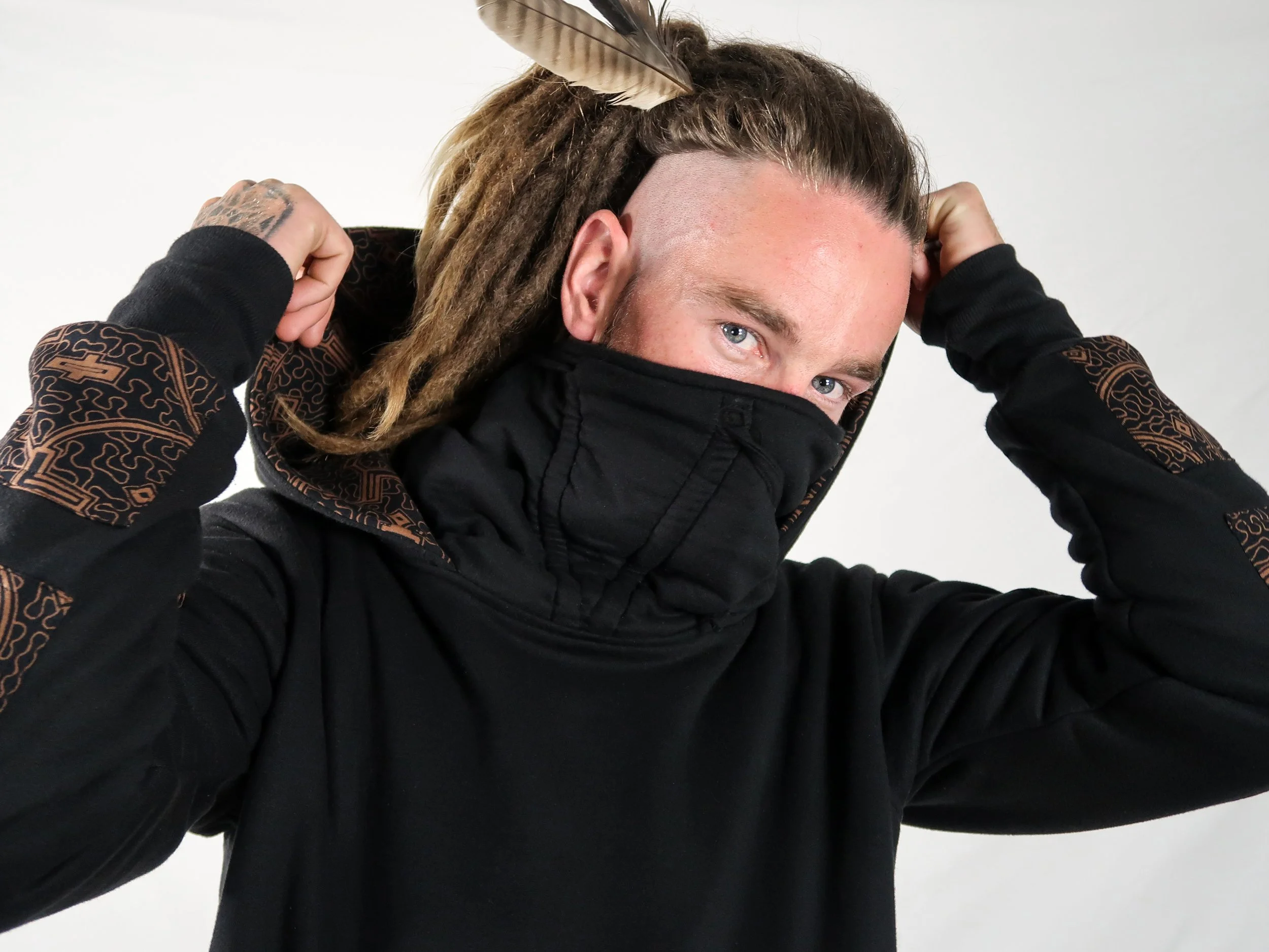 hoodie_28.jpg
