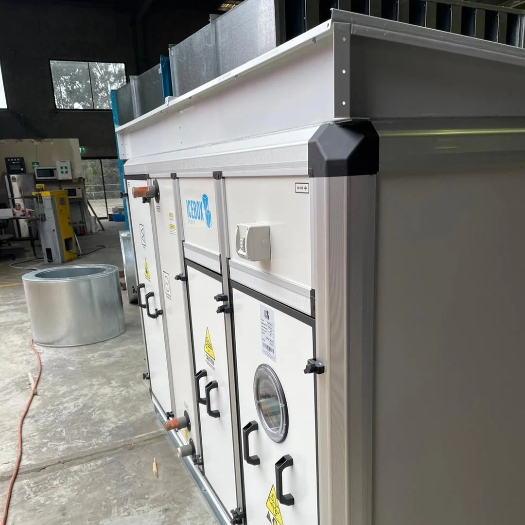 In transit, our IceBox air handling units have almost made their way home to a commercial building site in Queensland.​​​​​​​​
​​​​​​​​
With the flexibility of 25mm, 50mm and 80mm PU construction profiles, the IceBox Group range meets most applicatio