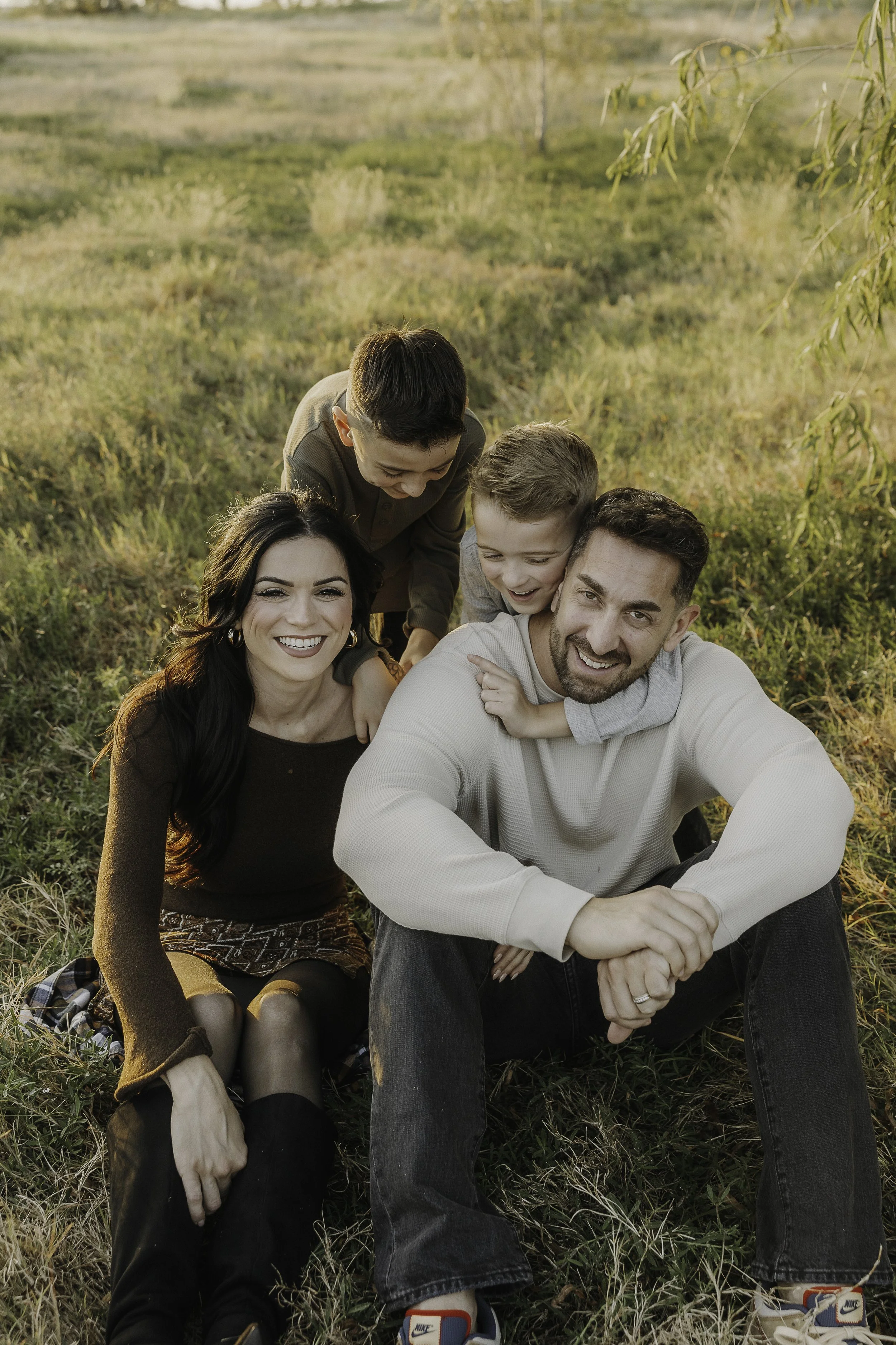 Rio Grande Valley Photographer, Family Lifestyle Photographer, Candid Outdoor Family Photos in RGV