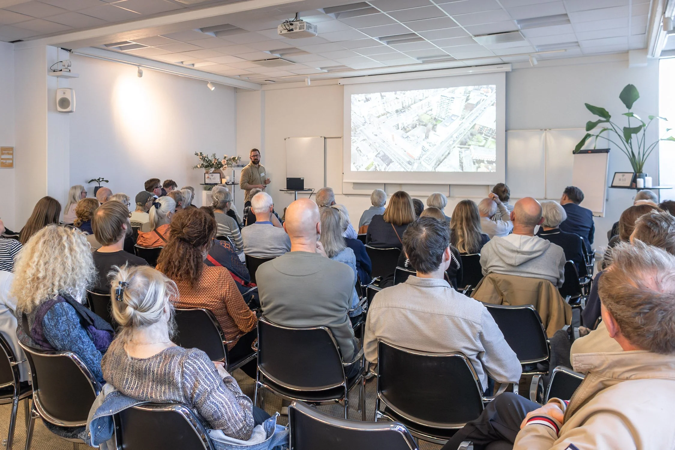 Public meeting on Frederiksberg