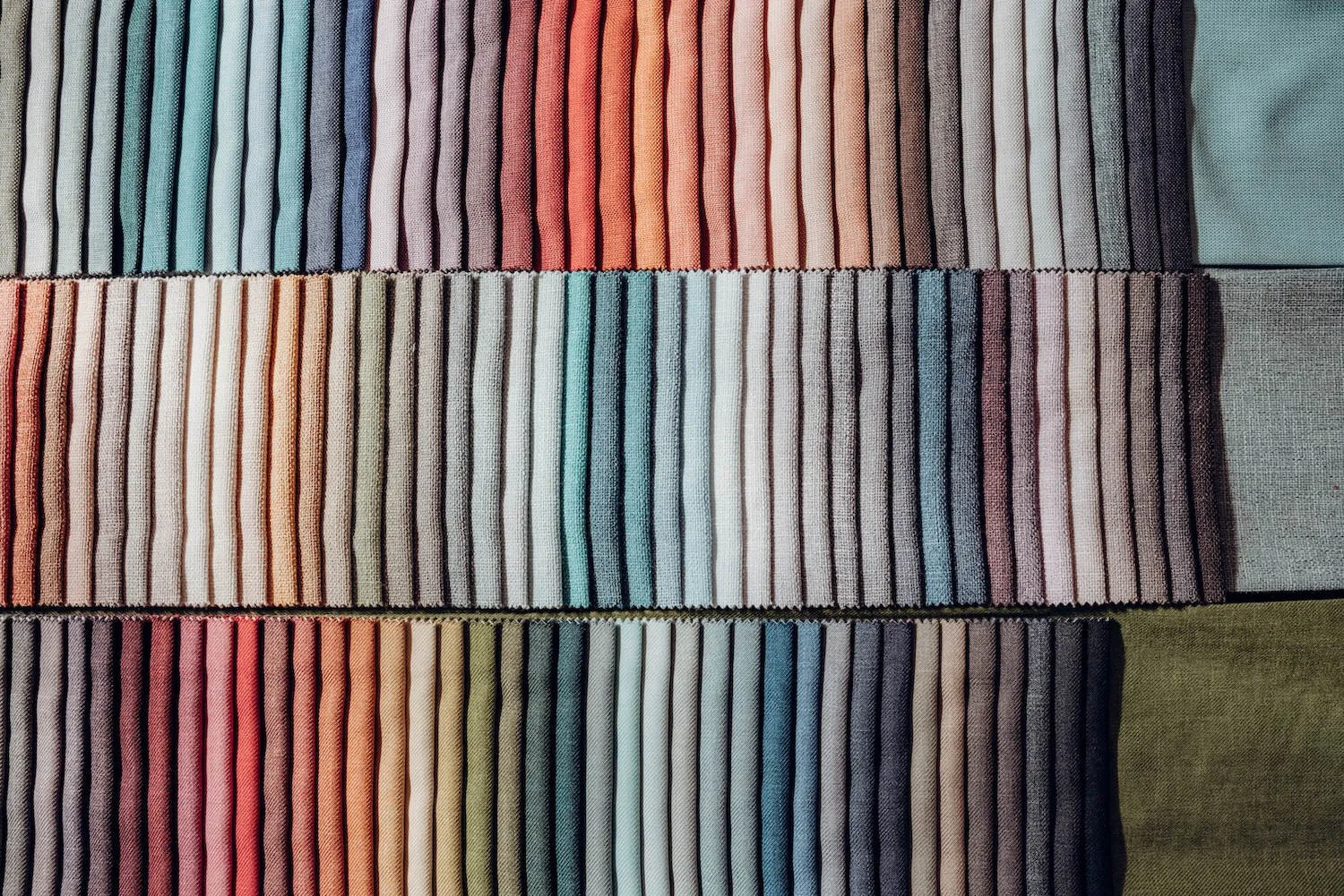 Stoffmuster-verschiedene-Farben-Texturen.jpg