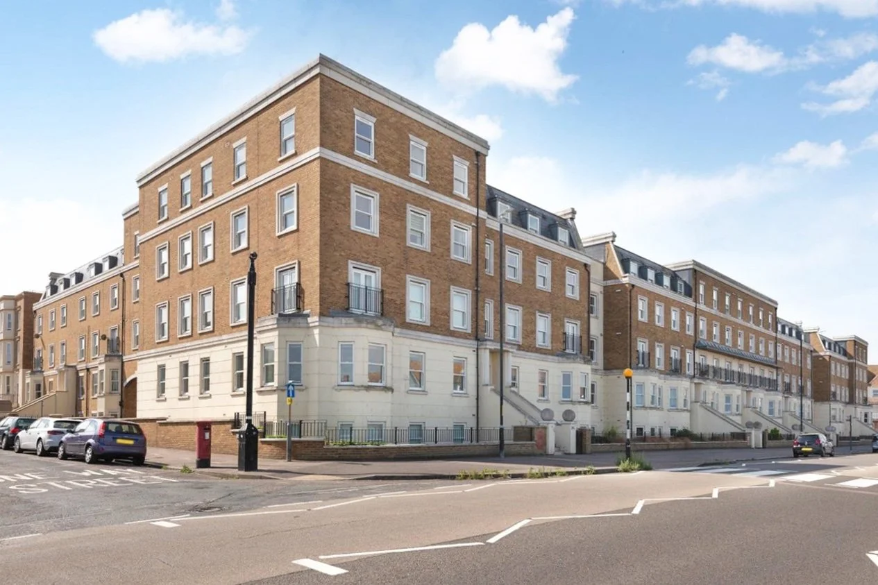 Jenner Contractors Eastern Esplanade Margate I Floyd Slaski Architects