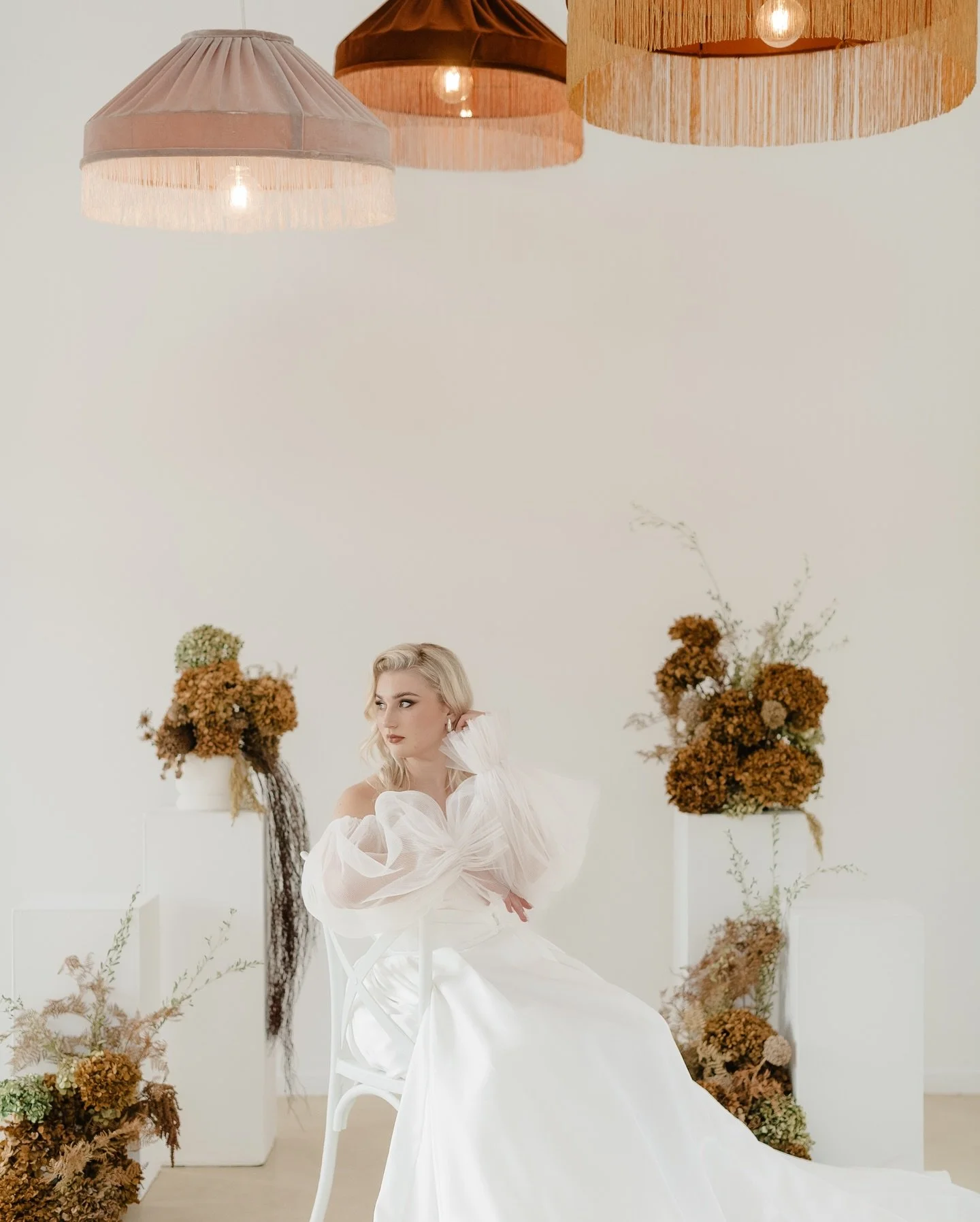 Bold simplicity. Timeless style.

Venue: @seeplaas @seeplaas_weddings Planner &amp; floral styling: @laluna_weddings_and_events  Photographer: @liezelvolschenkweddings  Videographer: @shift__media Decor: @baie_goeters Floral supplier: @gardenrouteflo