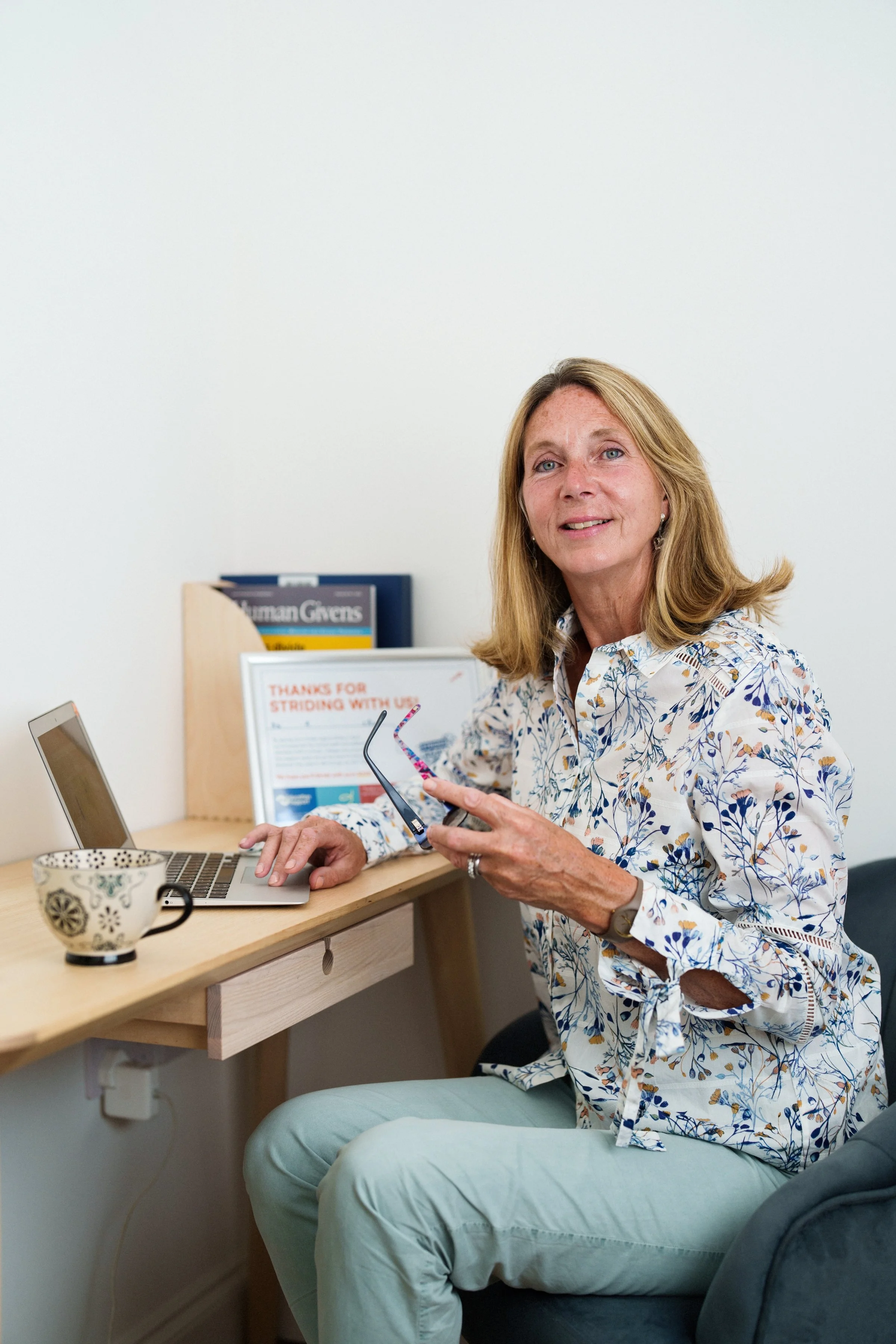 Lorraine - 11 Aug 22 (9 of 54)as.jpg