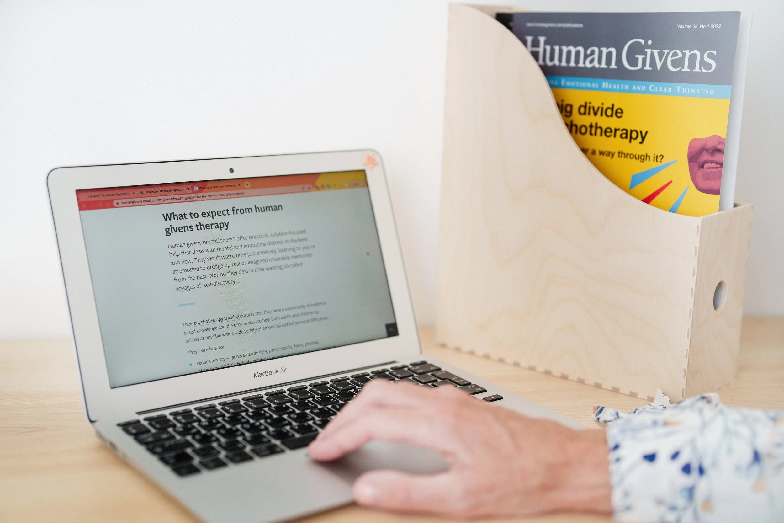 Lorraine - 11 Aug 22 (16 of 54)as.jpg