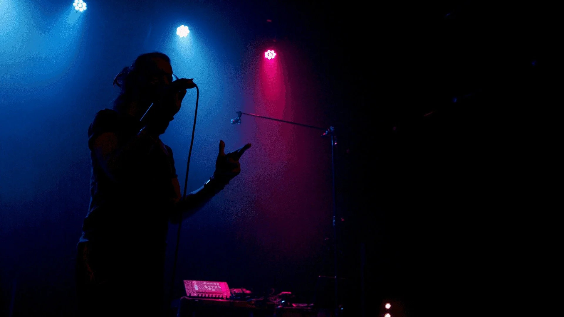 Deadline tomorrow: We are looking for a sound technician/TSM who identifies as trans*, non-binary, a woman and/or from other marginalised genders to support me (UK beatbox artist SK Shlomo) across a range of project dates in 2026. Do you know anyone?