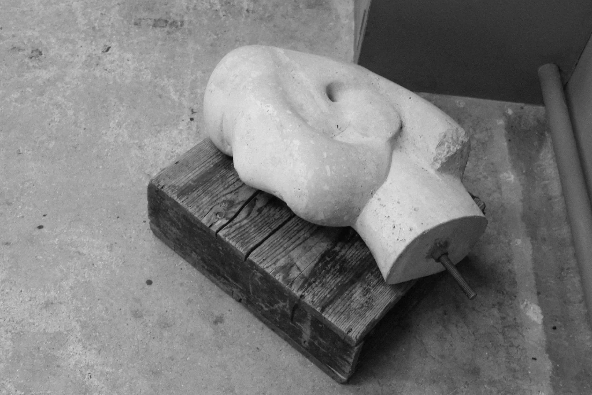 Hannah Earnshaw Henry Moore Sculpture gardens and studios (5).jpg