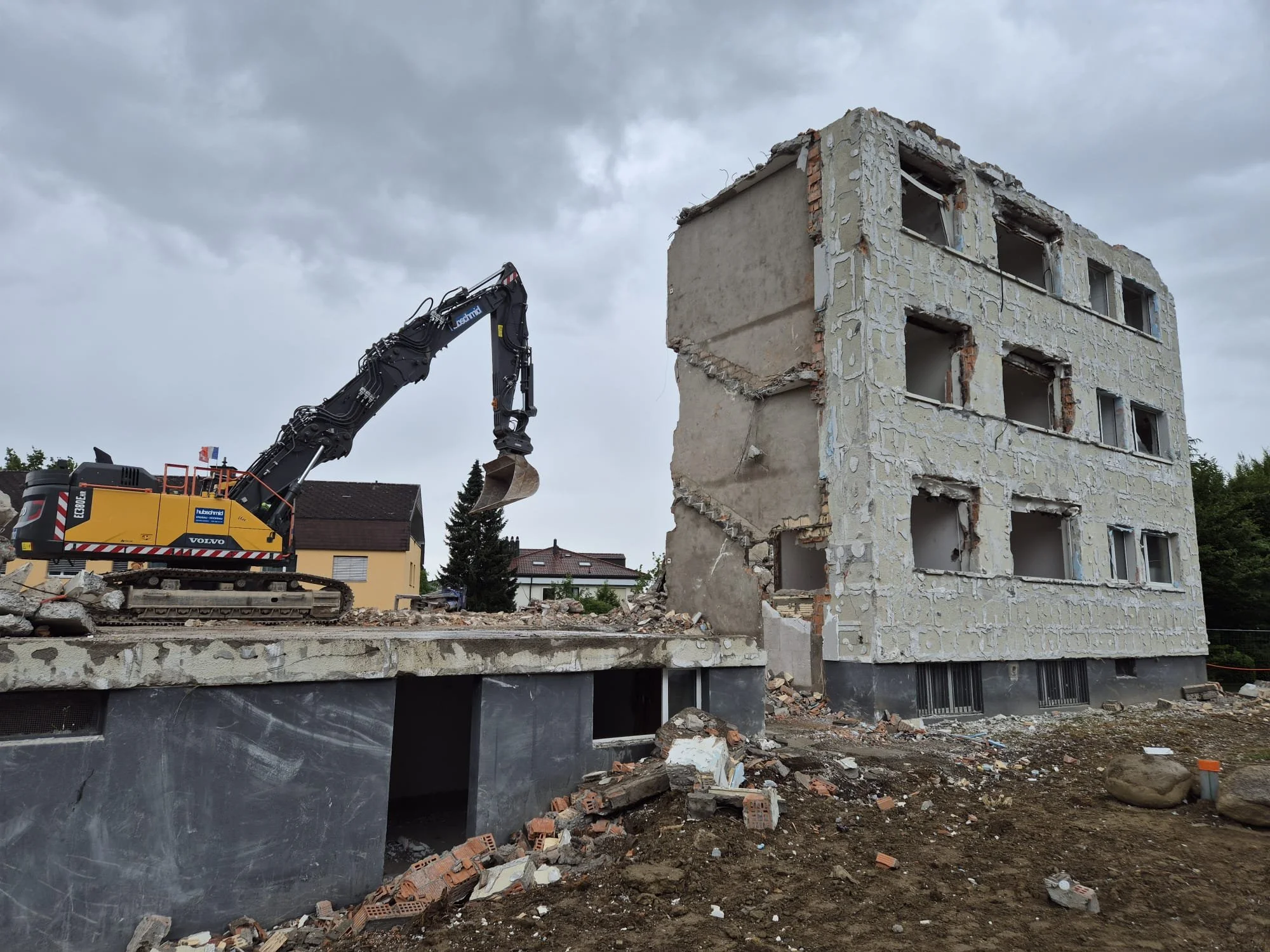 2026-06-10, (602),  Abbruch Gebäude.JPG