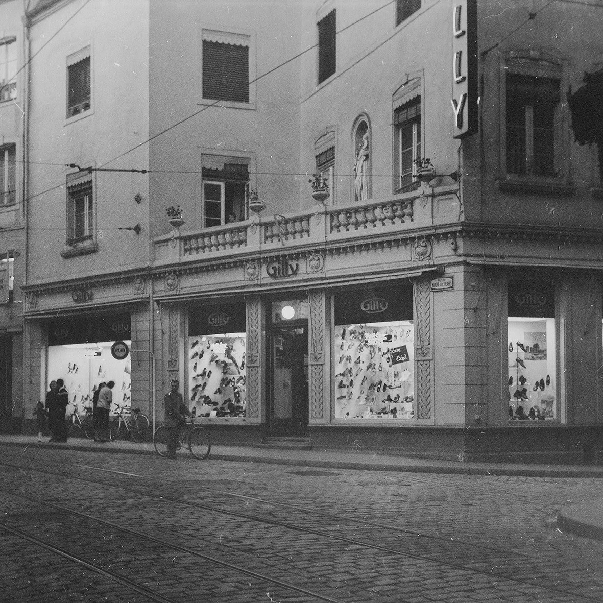 17 FISCHER Batty 19560271.jpg