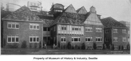 Anhalt Apartments – 1320 Queen Anne Ave