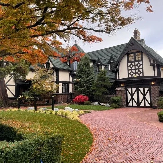 Join us. 
Your support keeps the story of Queen Anne alive for generations to come. With your help, we can continue to create our articles, maintain our archives, preservation and landmarking efforts. 
Please renew your membership or consider joining