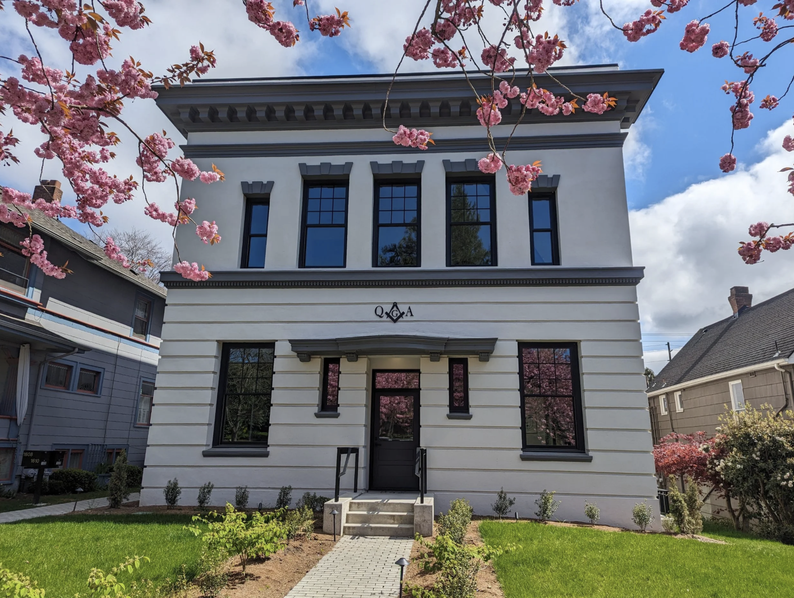 Discover Stories of Queen Anne: A Guided Walk Through the Southwest Corner
