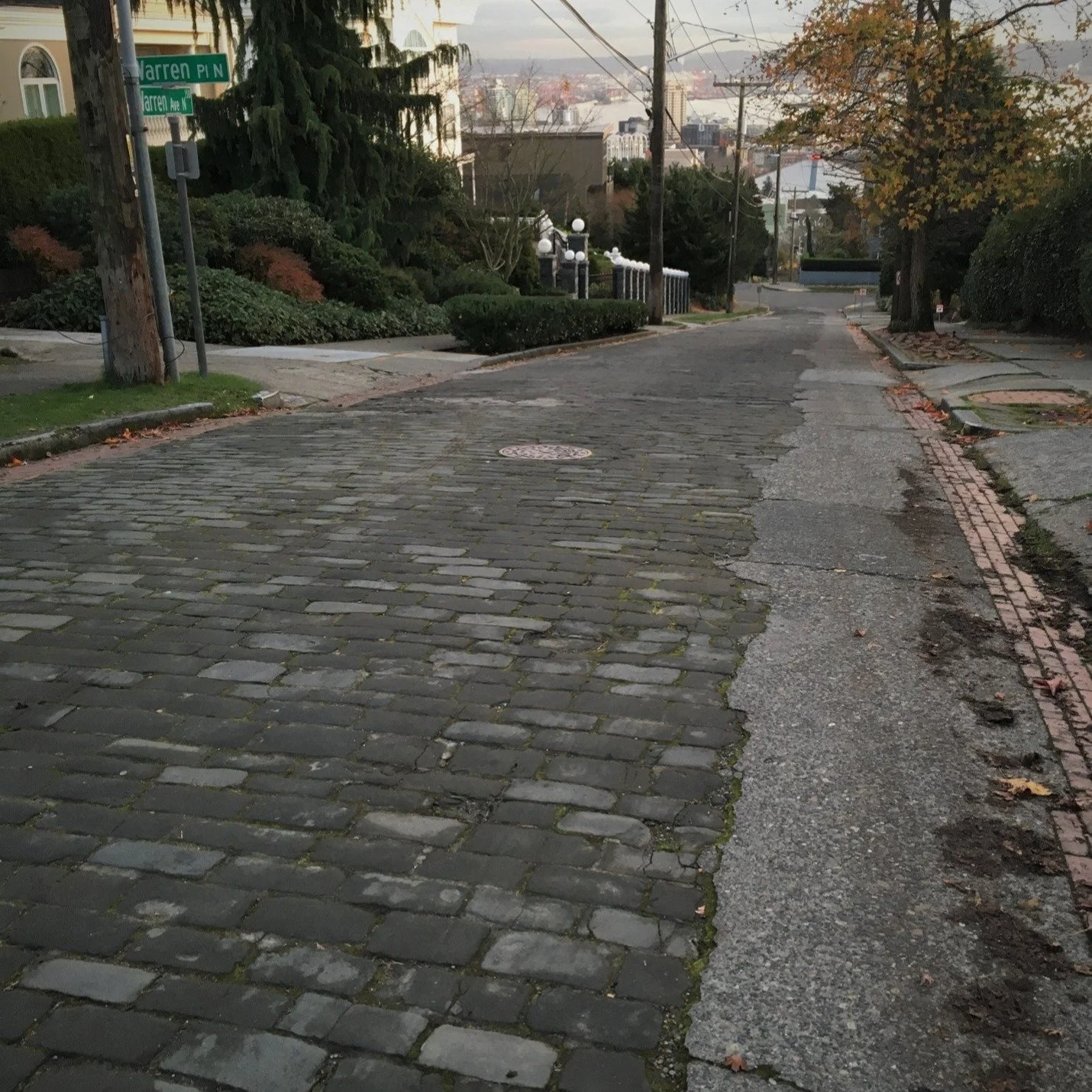 Queen Anne&rsquo;s Cobblestone Streets are not really Cobblestone

Between the 1890s and 1910s, sandstone &ldquo;cobbles&rdquo; were a popular road-paving material in Seattle. The most used varieties came from quarries in Wilkeson, a small town about