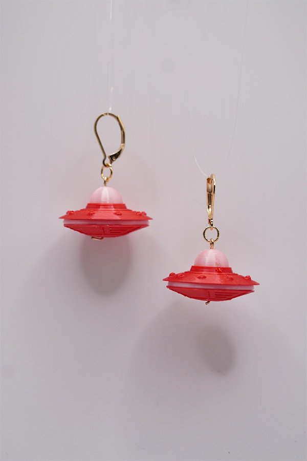 short+Red+UFO.jpg
