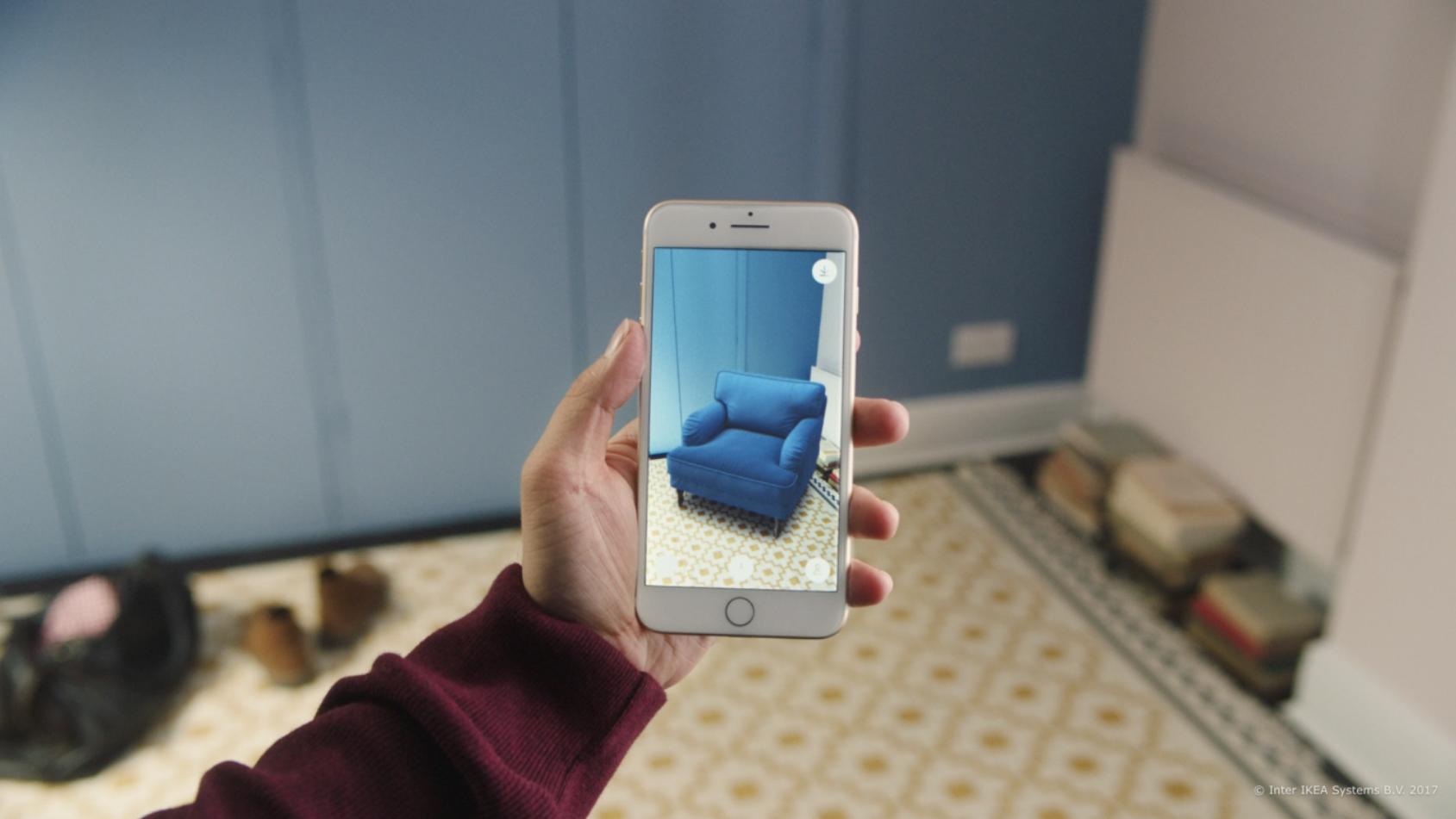 B. Digital technology: Leverage modern AR/VR for immersive experiences
