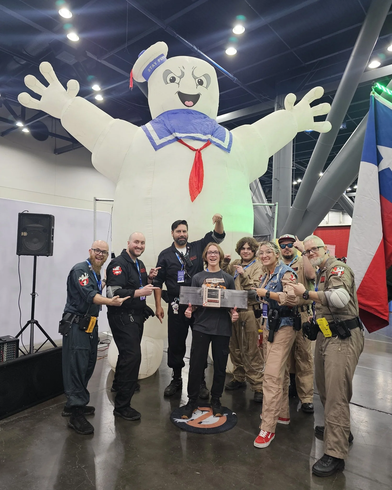 What a weekend! Yellow Rose Ghostbusters had an incredible time at @houstoncomicpalooza! We're so thankful to everyone who stopped by, made some slime, and snapped a photo. Huge thanks to the con organizers for putting on such a fun event. And of cou