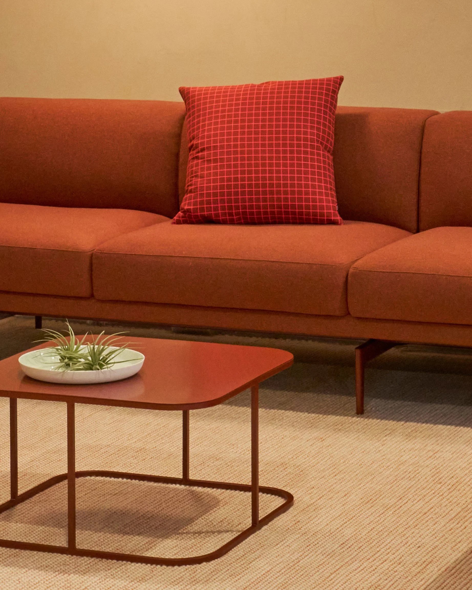 Stylex_Setting_Pillows_NYC_BrightGrid.jpg