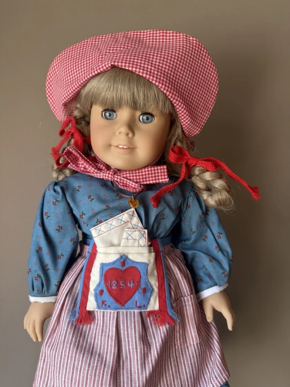 SOLD - $160 – American Girl Kirsten Doll Pleasant Company w/ Box – Original outfit + accessories