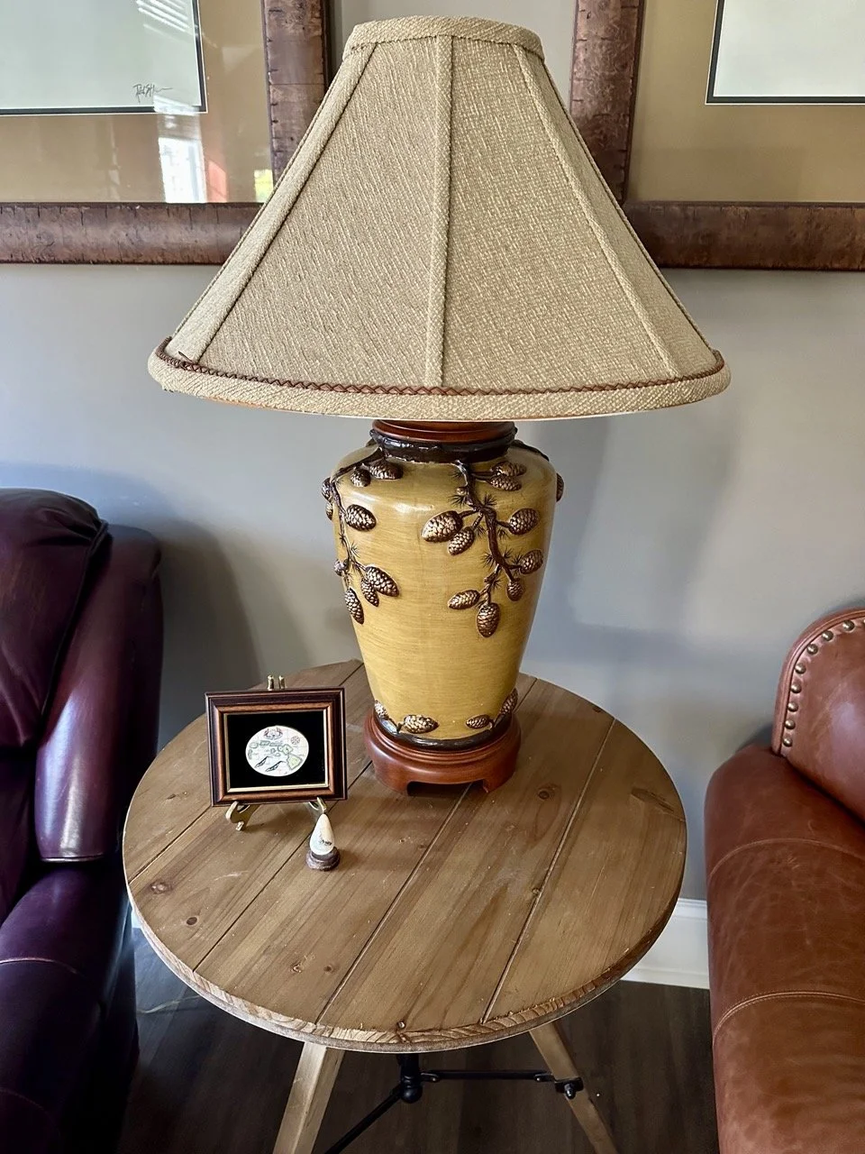 Use the arrows to explore lamps, artwork, and designer decorative pieces.