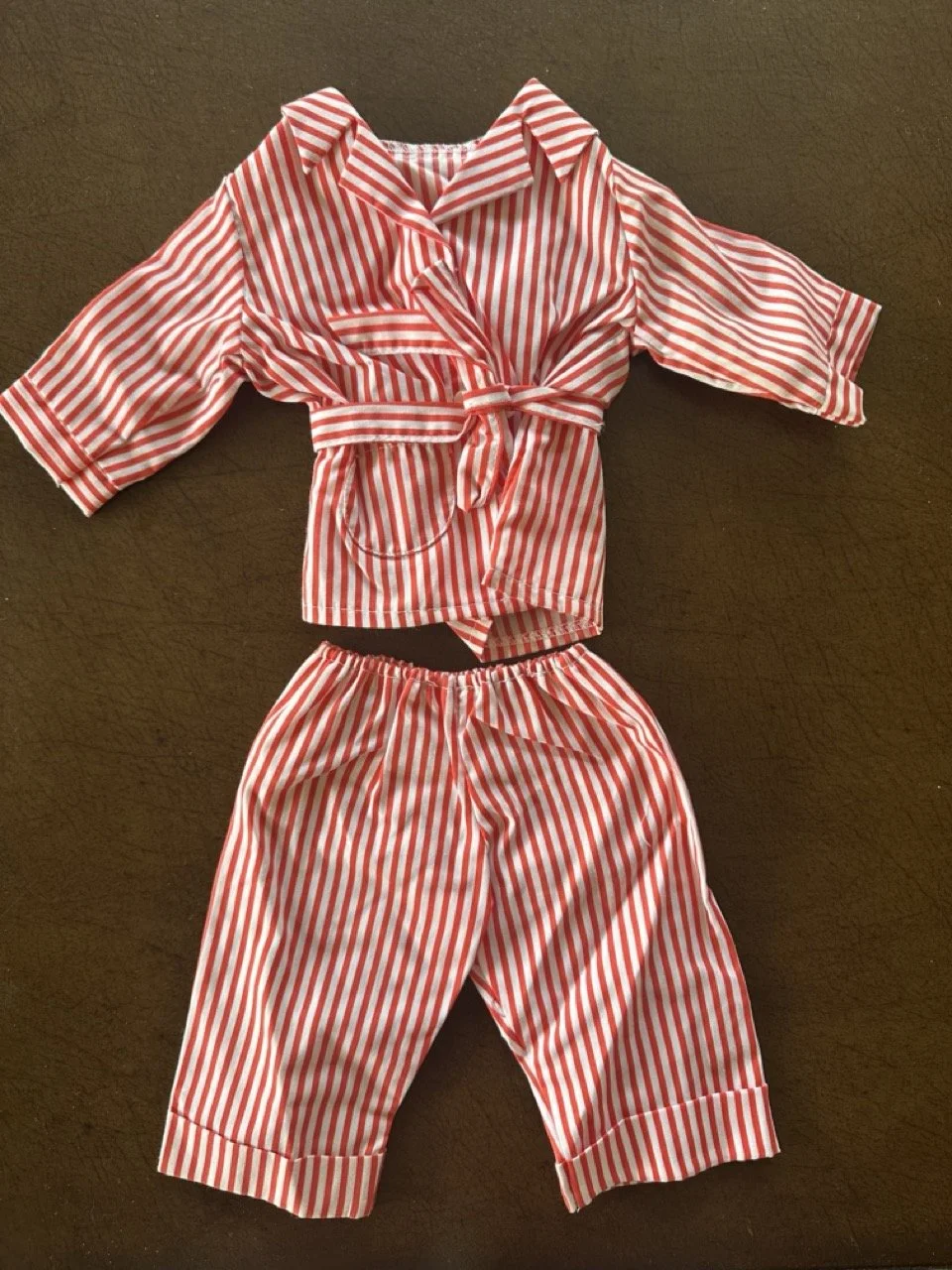 SOLD - $35 – American Girl Molly Pajamas Set (Red & White Striped) – Pleasant Company