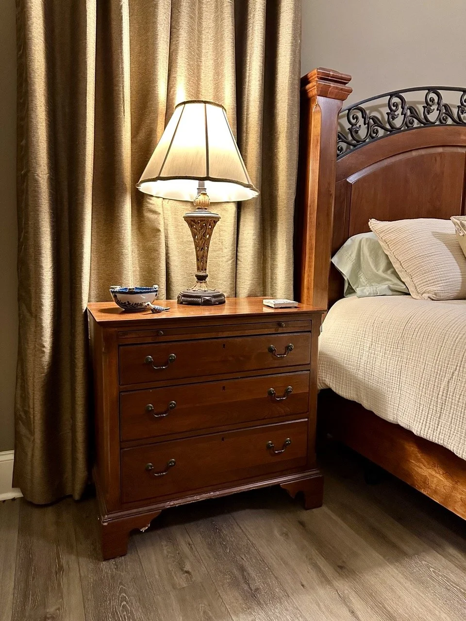 $400 • Pair of Bob Timberlake Solid Wood Nightstands (32”W) • Large, substantial nightstands with drawers and great surface space. Cosmetic wear at base from prior pet, reflected in price. Structurally solid. 32”W x 18”D x 30.5”H. Bundle pricing avai