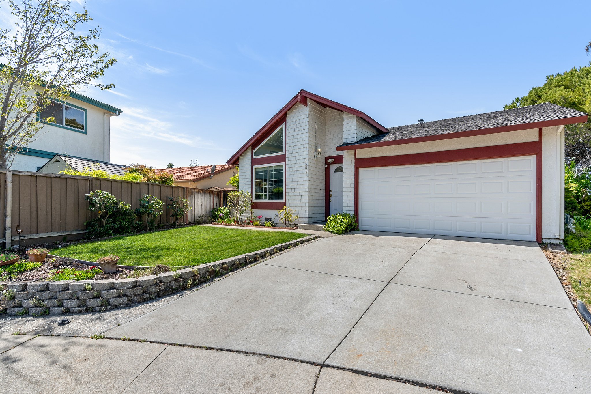 1365-woodchuck-lane.55116.p2k.003.web.jpg
