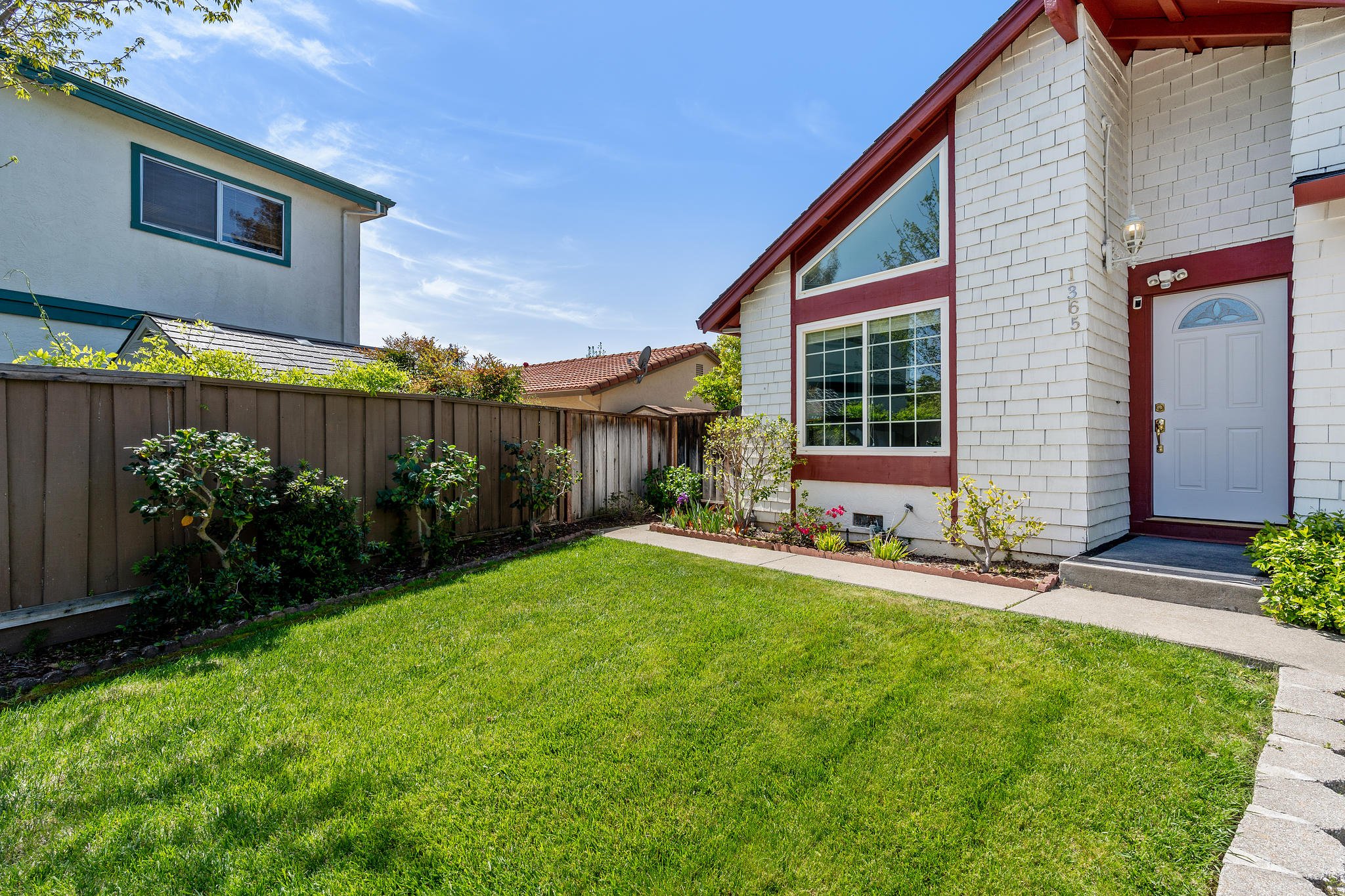 1365-woodchuck-lane.55116.p2k.006.web.jpg