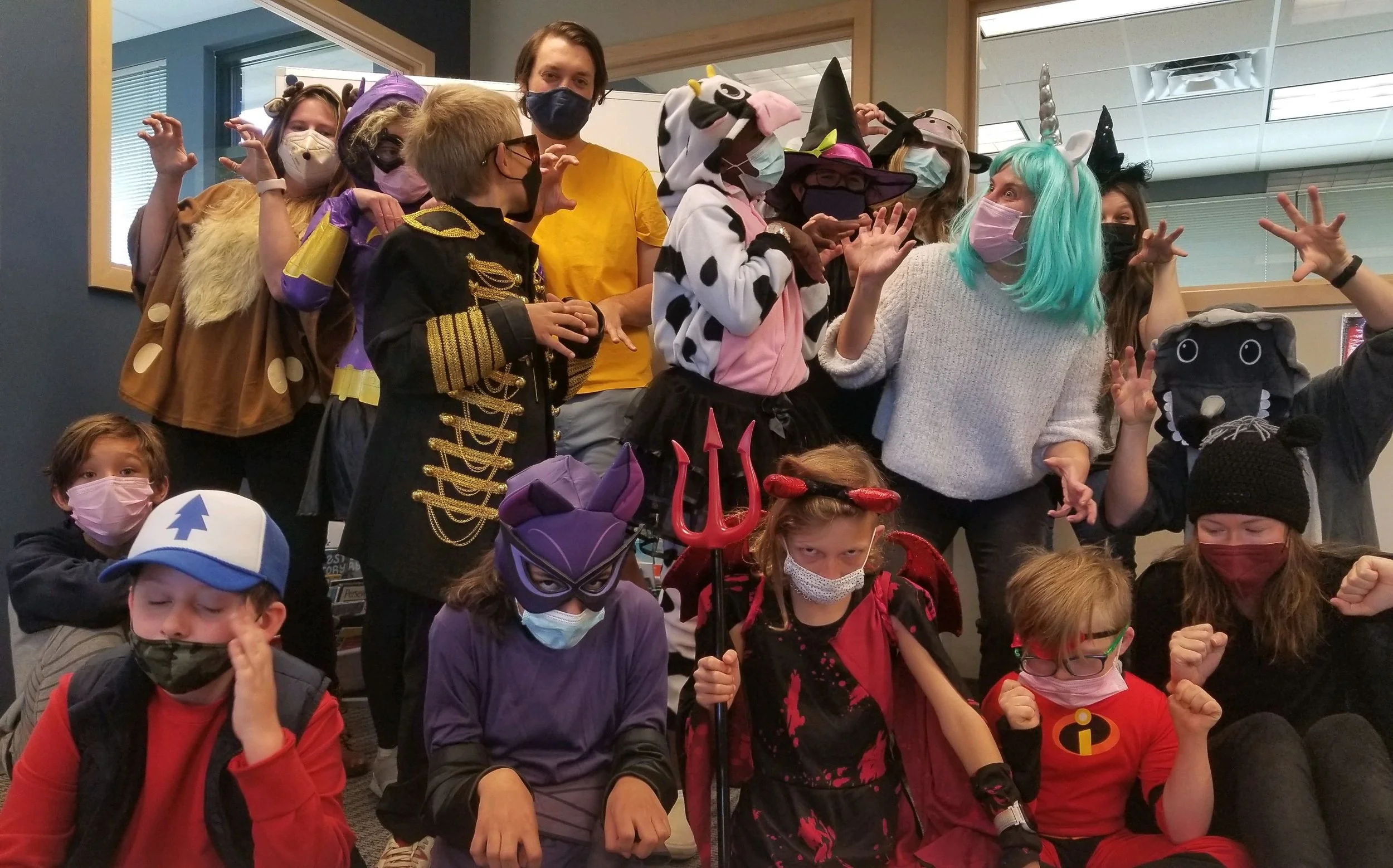 Halloween - group shot.JPG