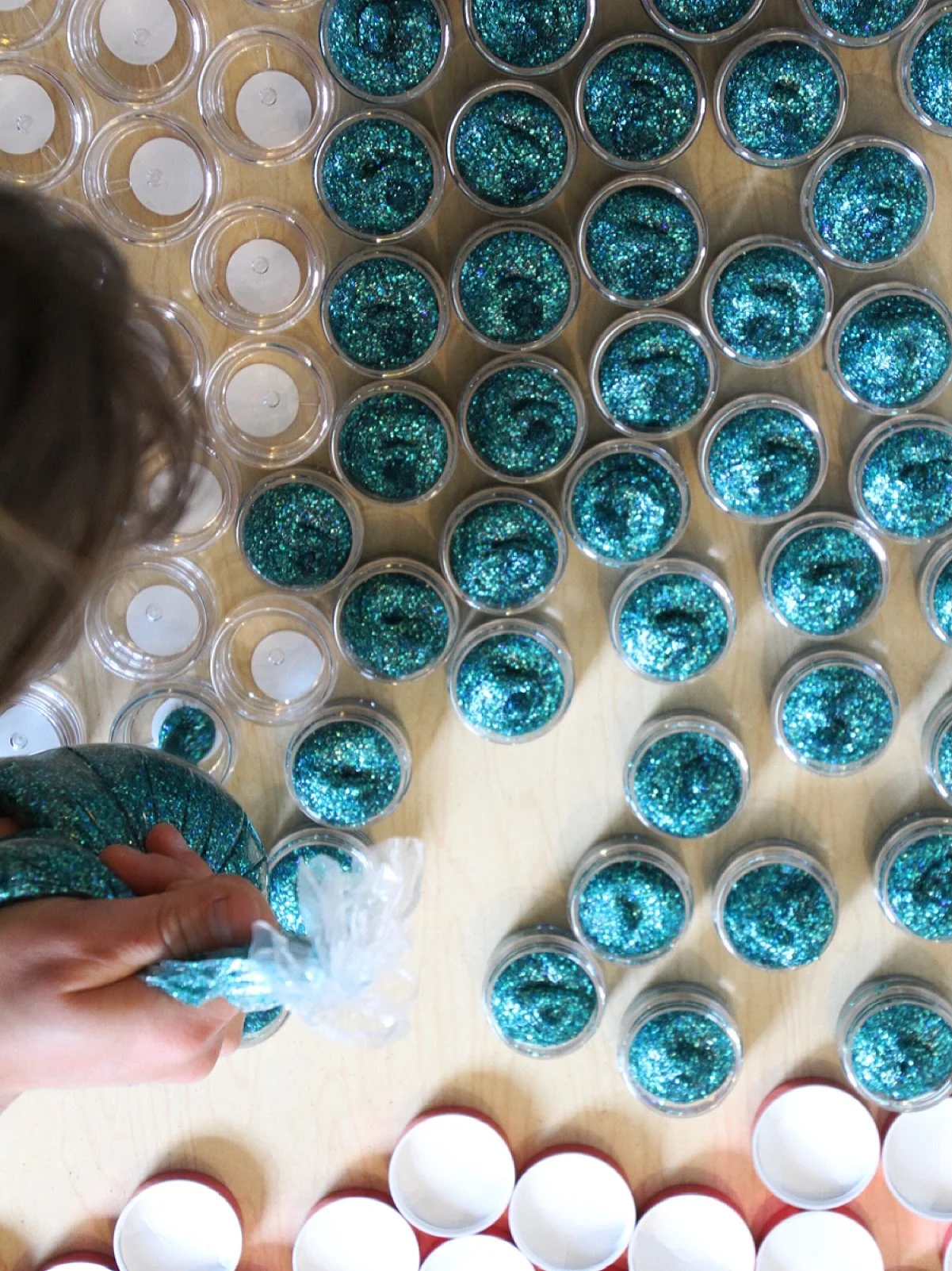 Behind the scenes at the glitter factory&hellip; 👀 

#behindthescenes #smallbusinessowner #biodegradableglitter #womanowned