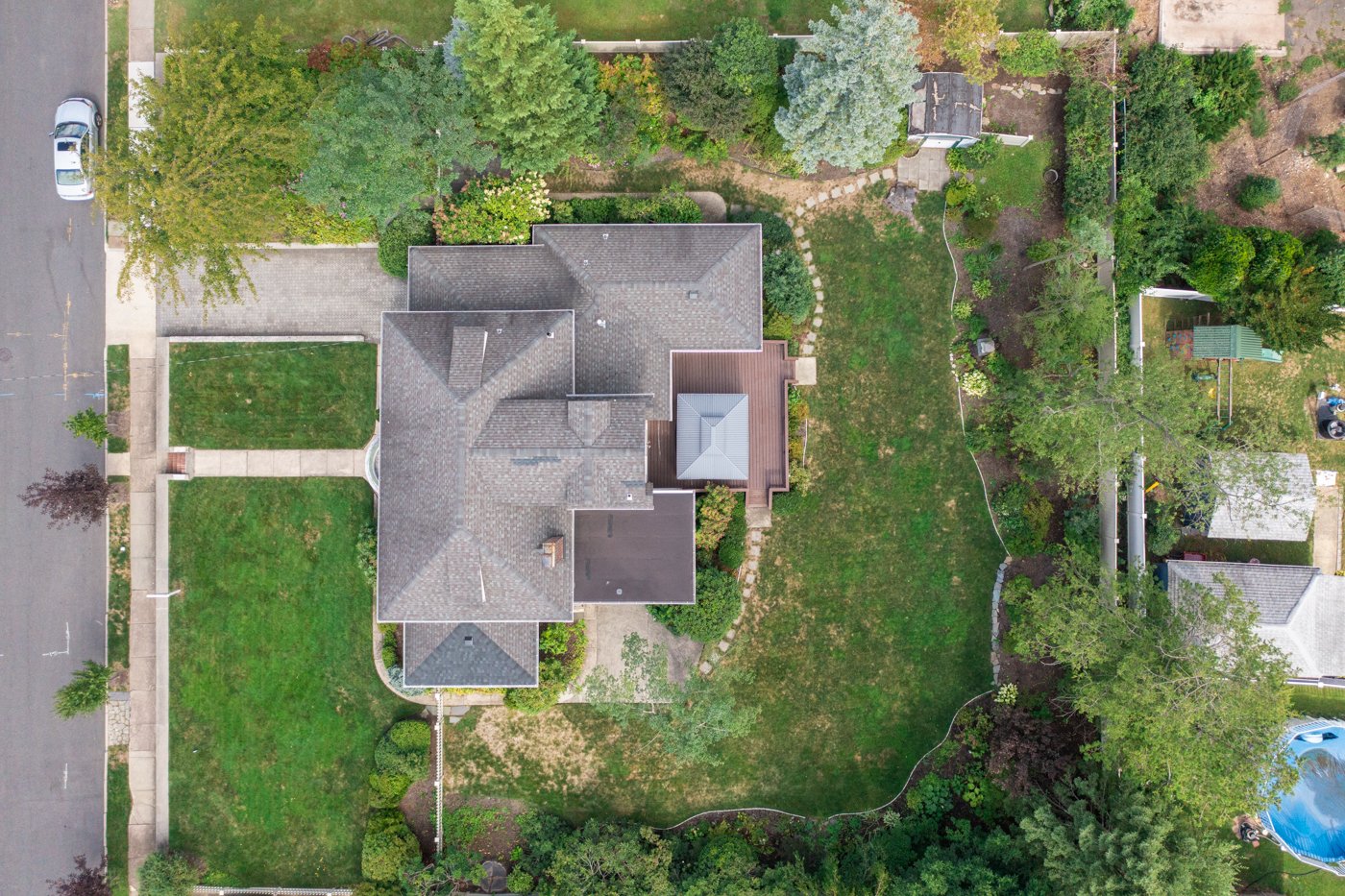 DRONE 415 Lincoln real estate (Low res)-4.jpg