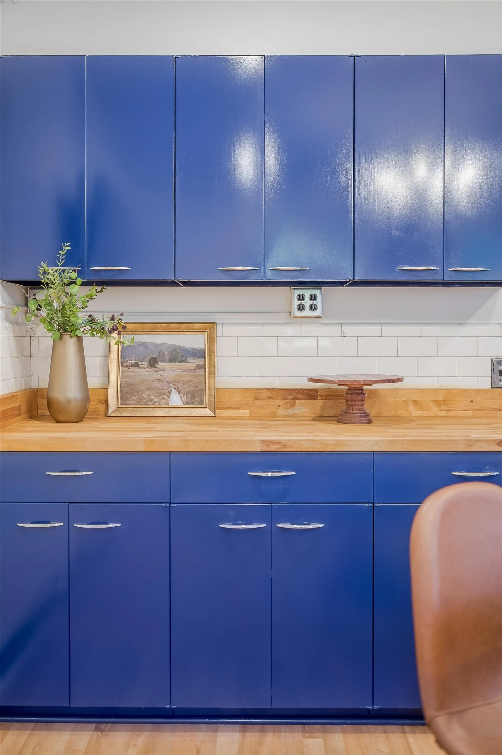 20-Kitchen Cabinets.jpg