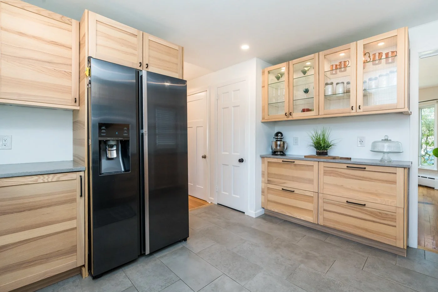 KITCHEN 27 Sheridan real estate (Low res)-11.jpg
