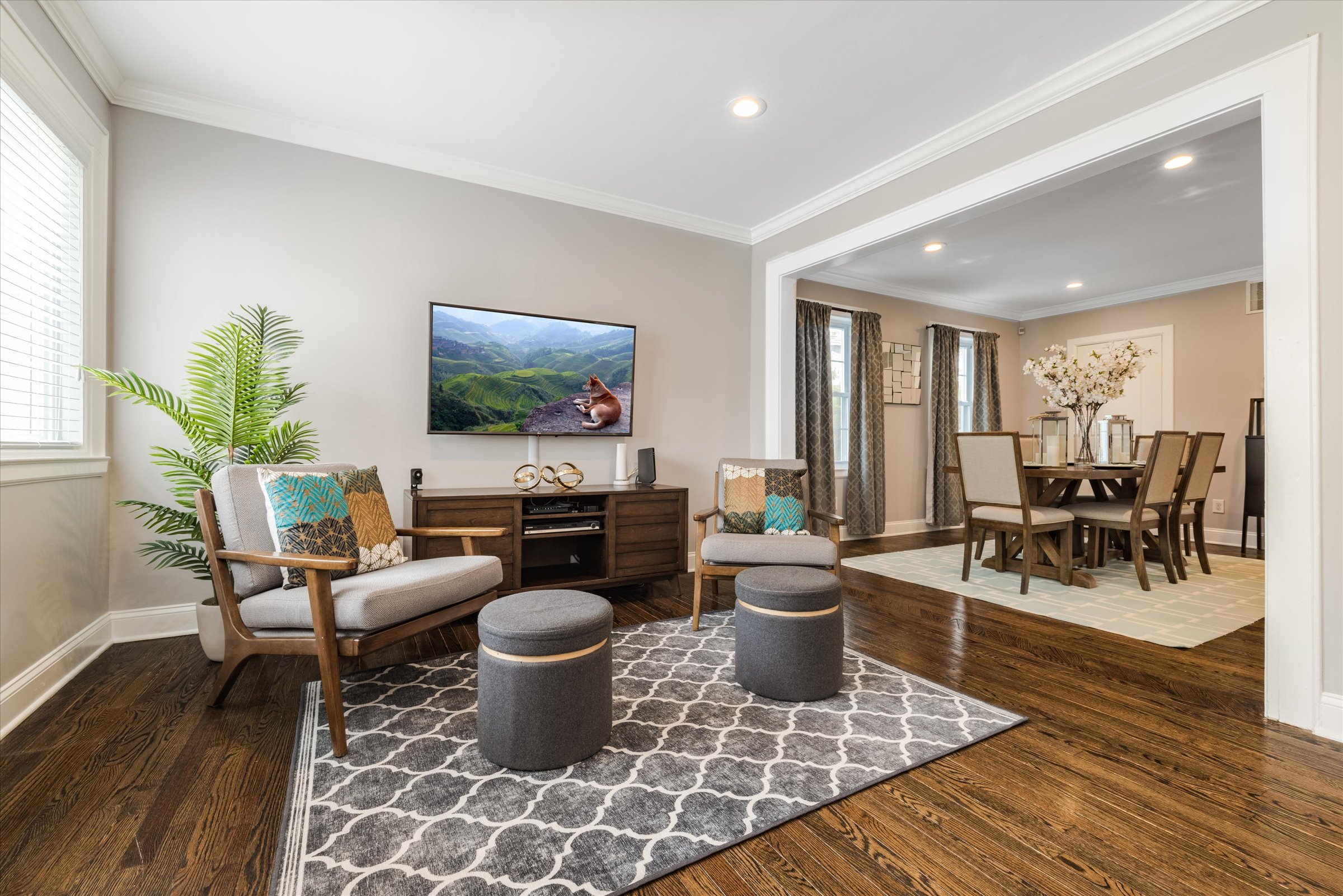 07-Living Room 3.jpg