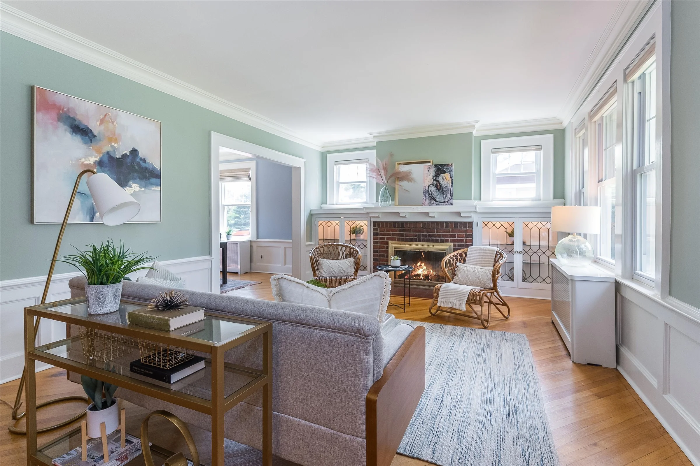 23-Living Room 1.jpg