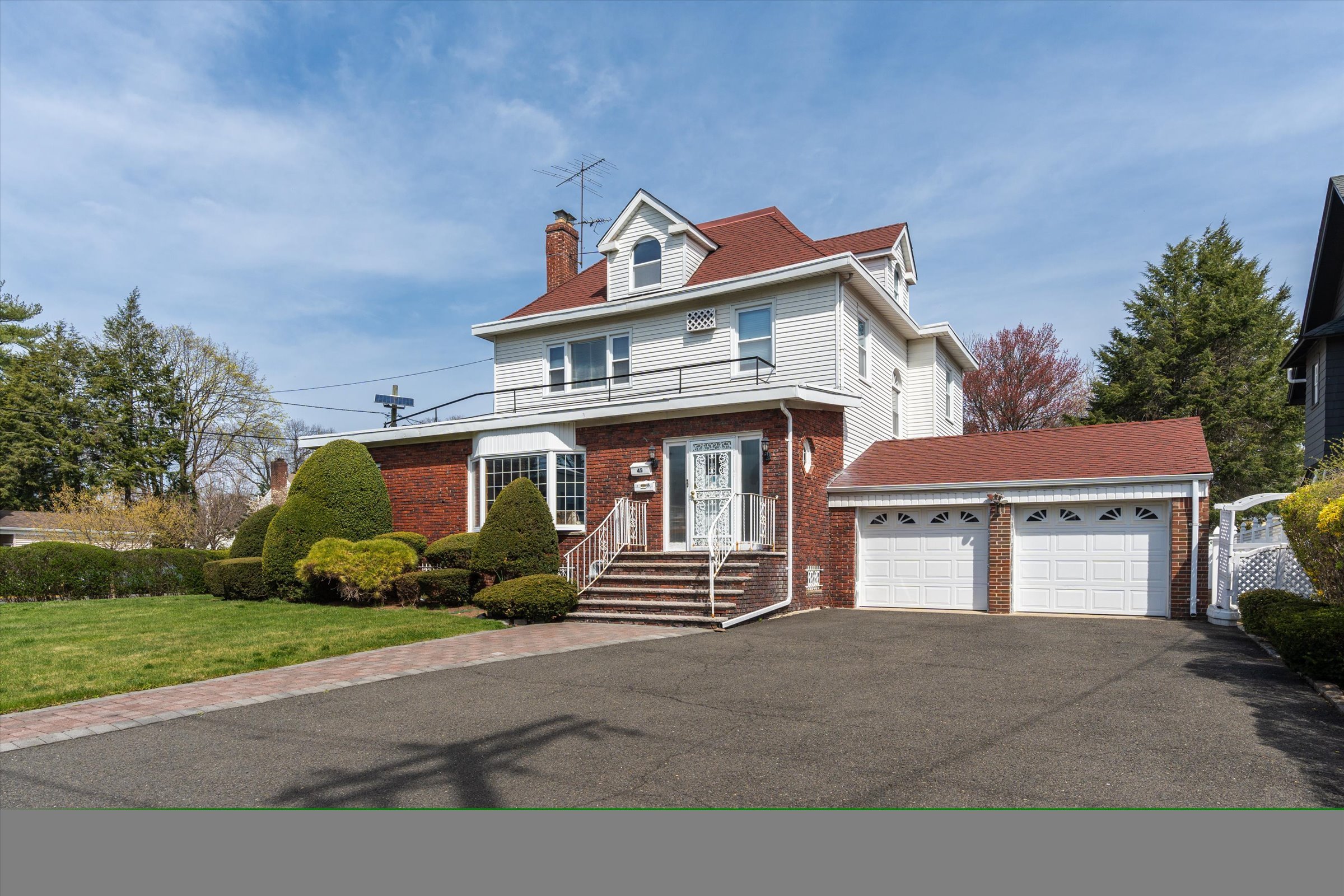 03-3 - Front exterior.jpg