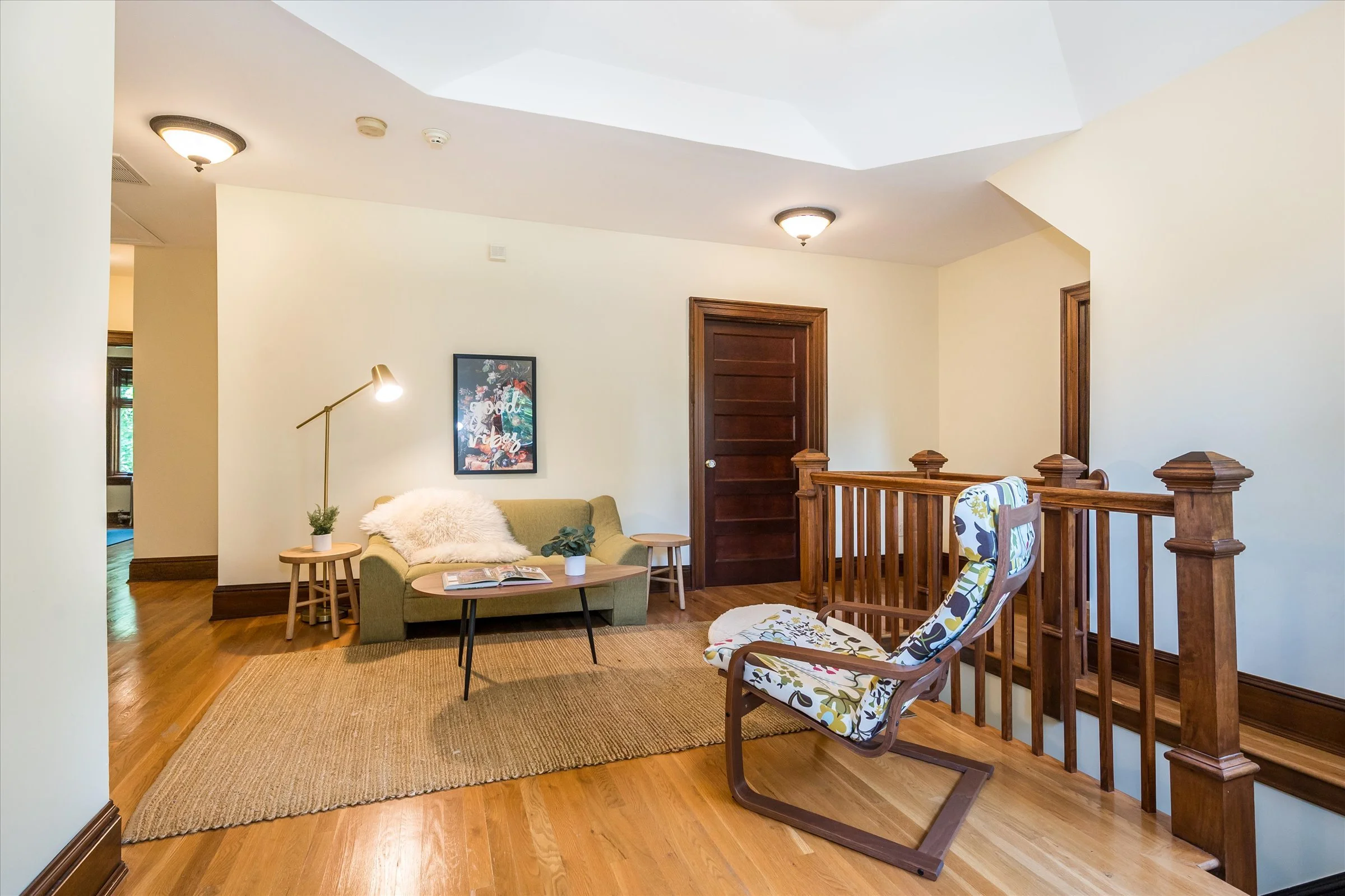 57-3rd Fl Landing.jpg