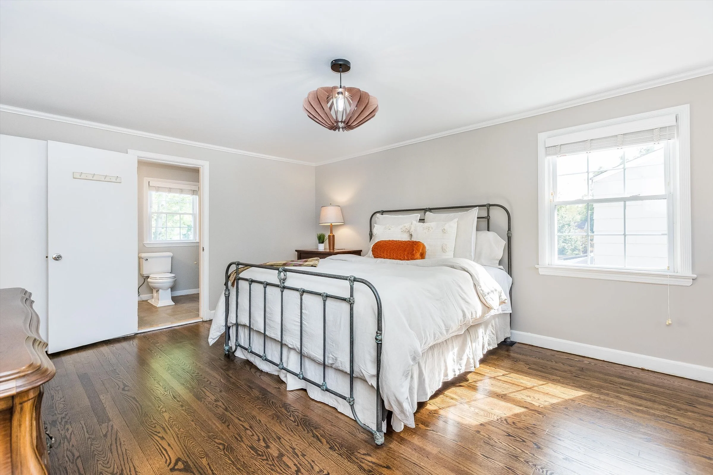 54 Highland (62).jpg