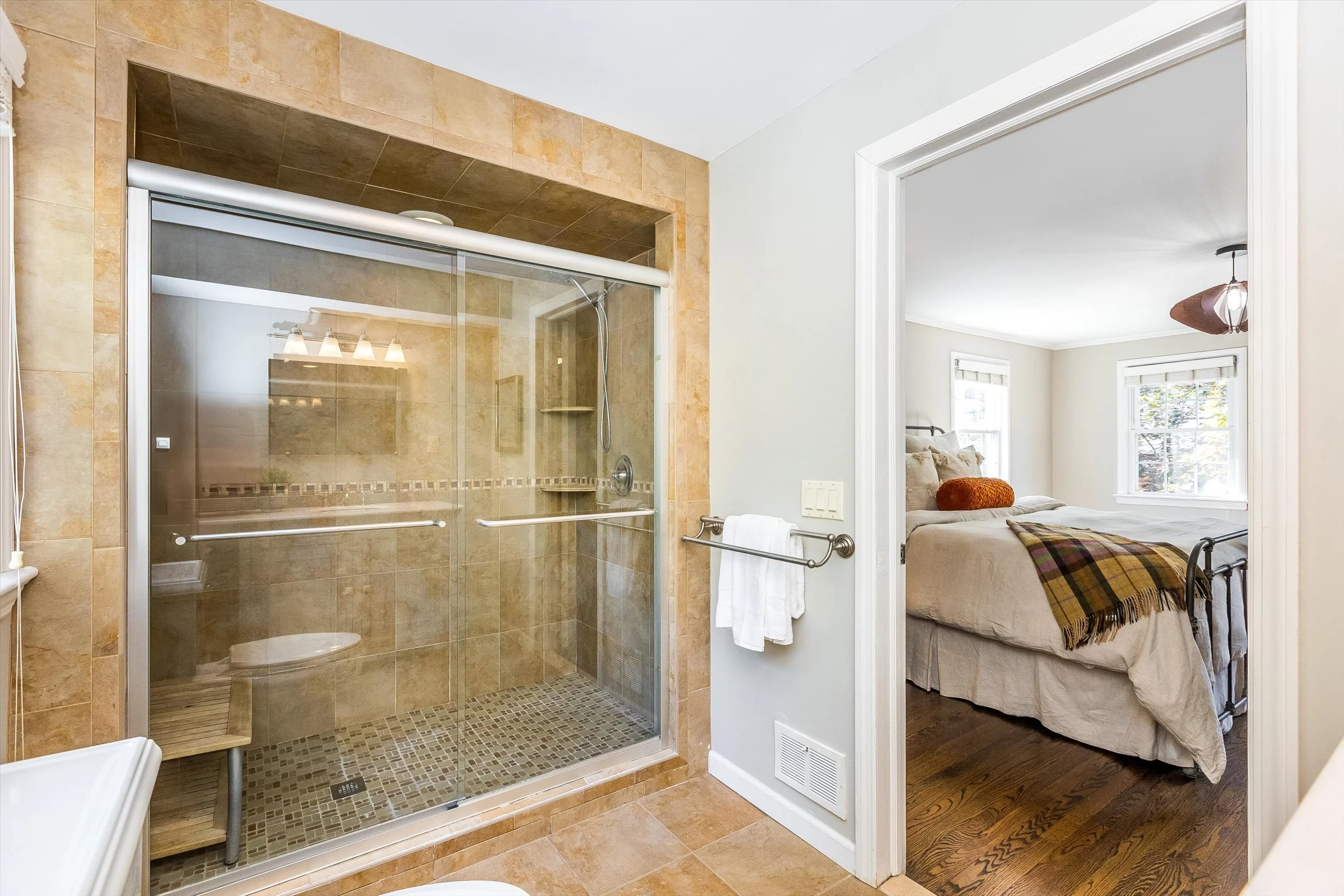 54 Highland (64).jpg