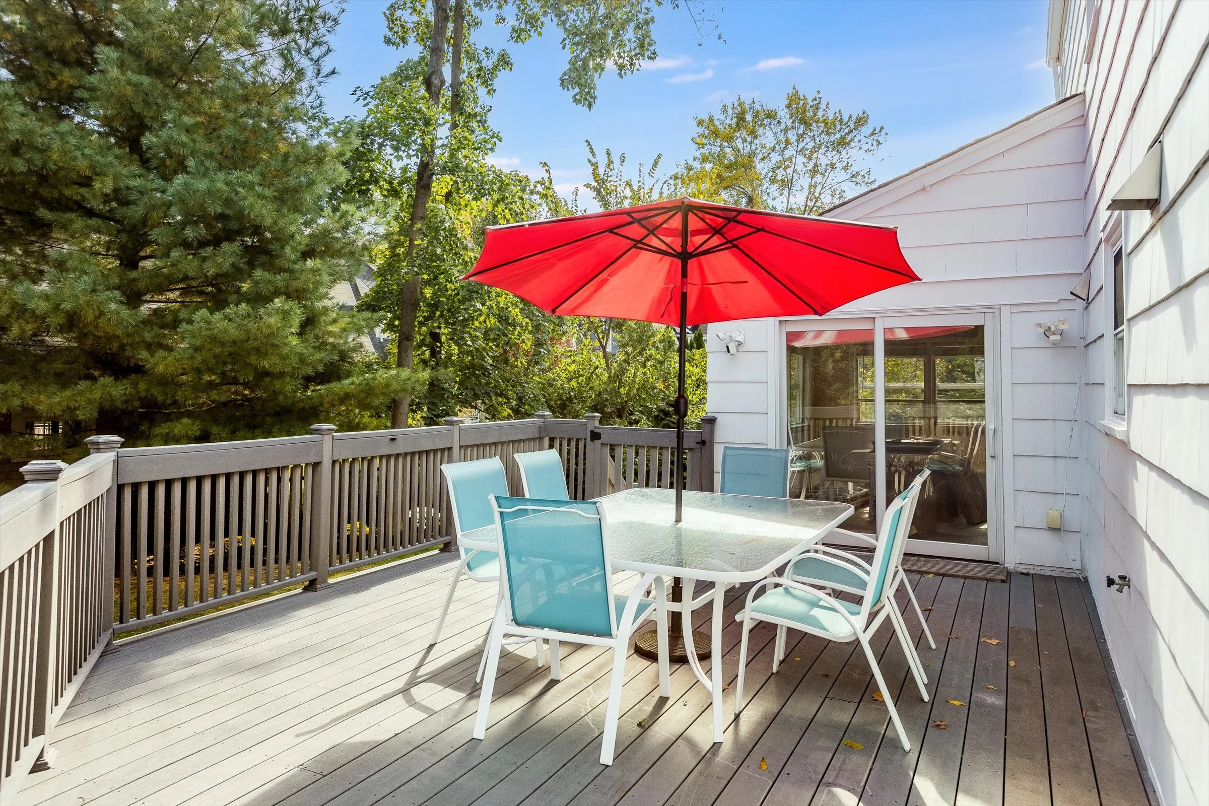 61-Back Deck.jpg