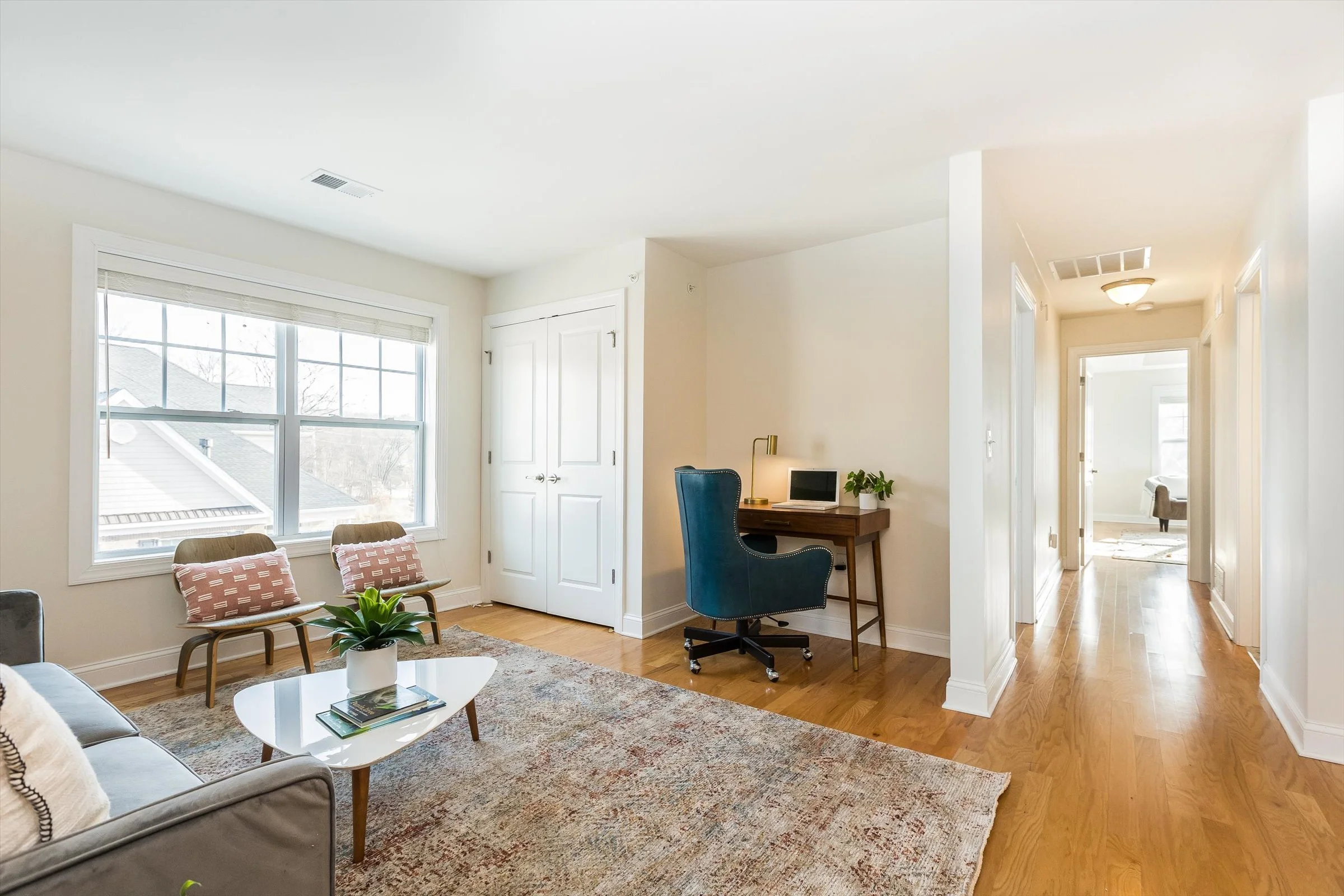 32-Second Floor Family Room.jpg