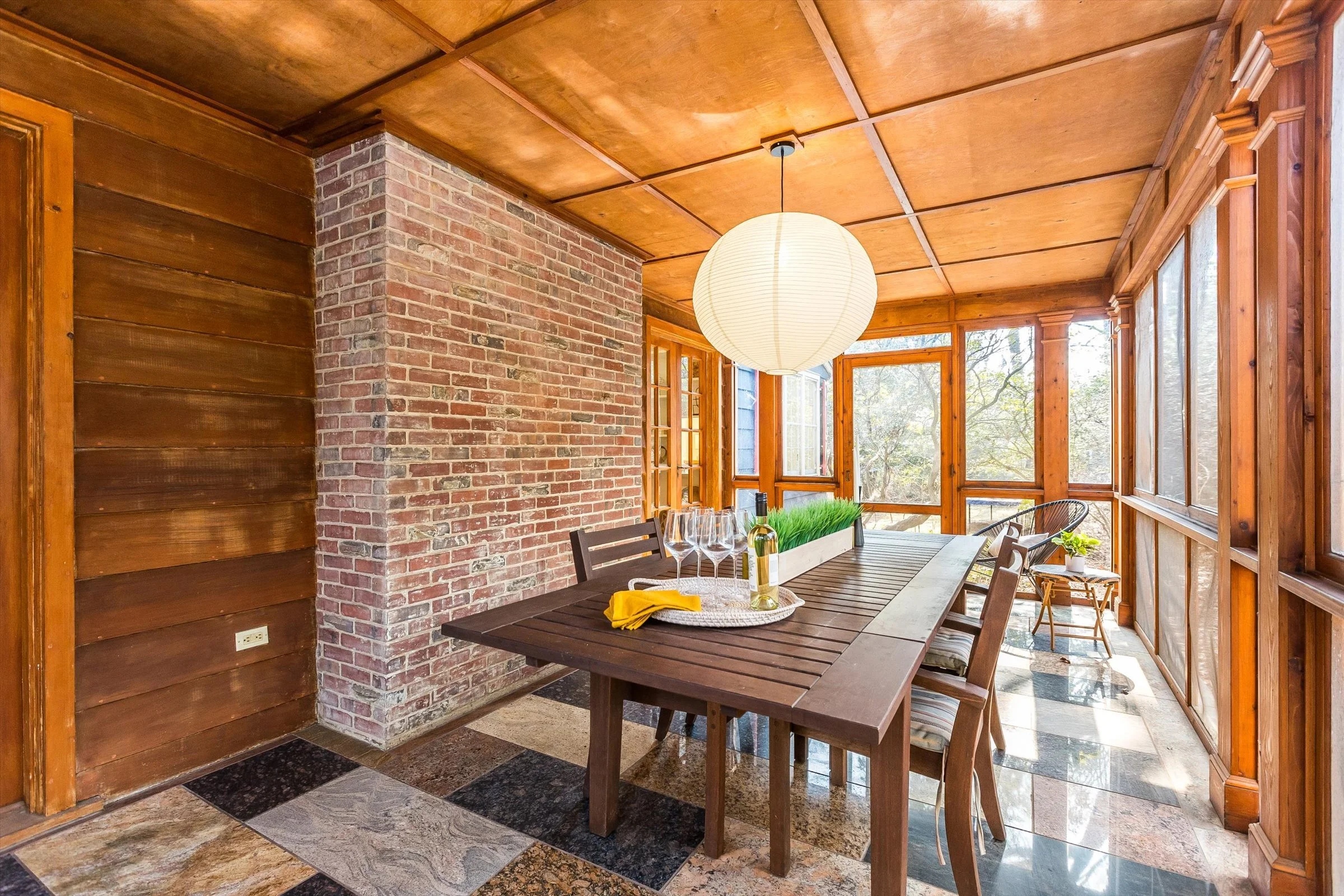 17-Screened Porch.jpg