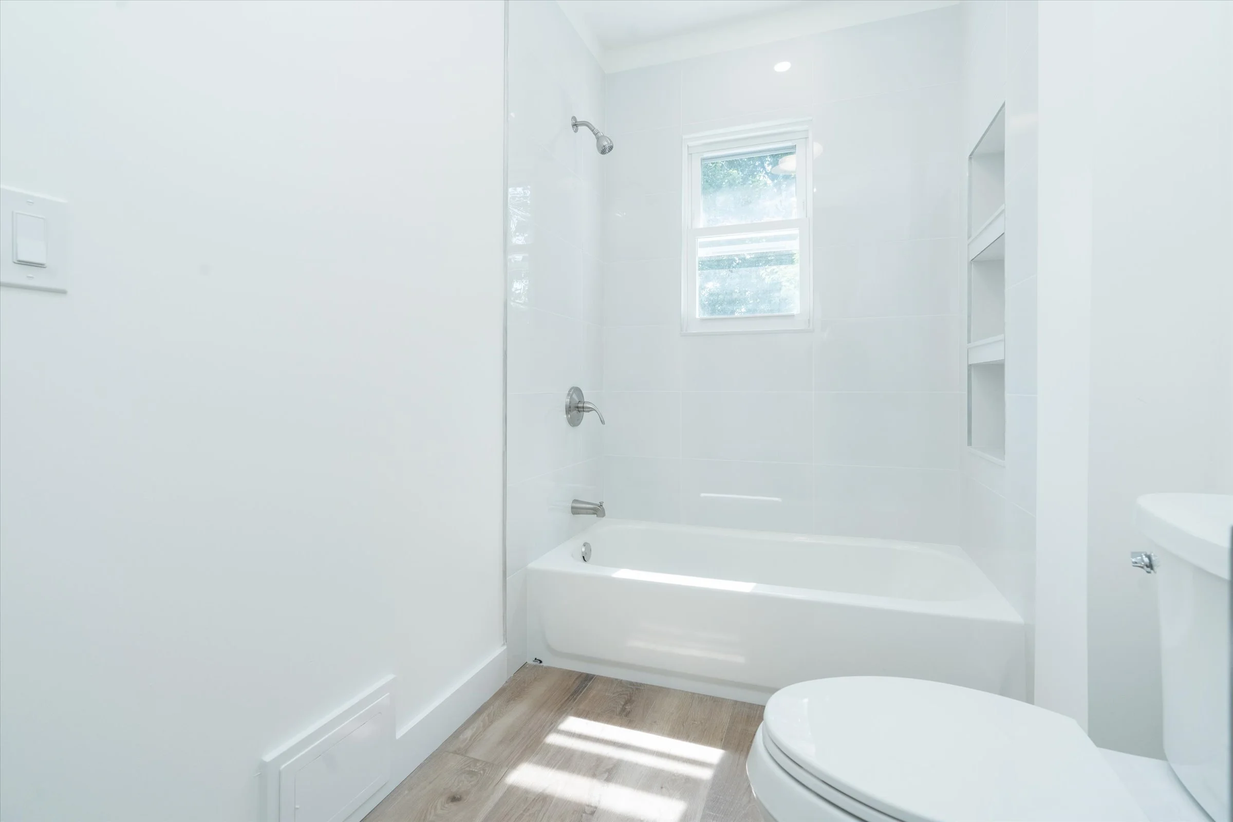 20-20 - Bathroom.jpg