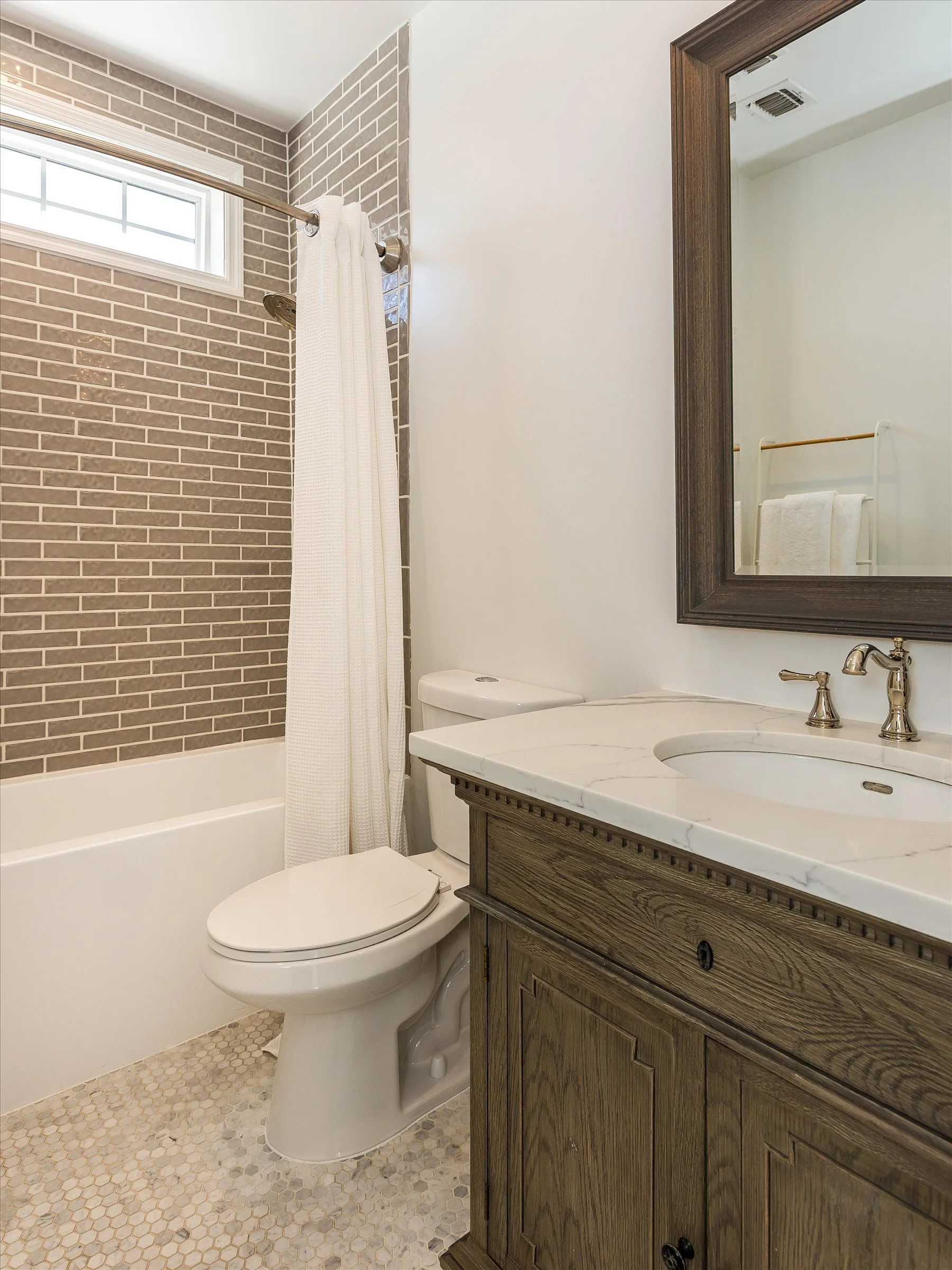 45-Bathroom.jpg